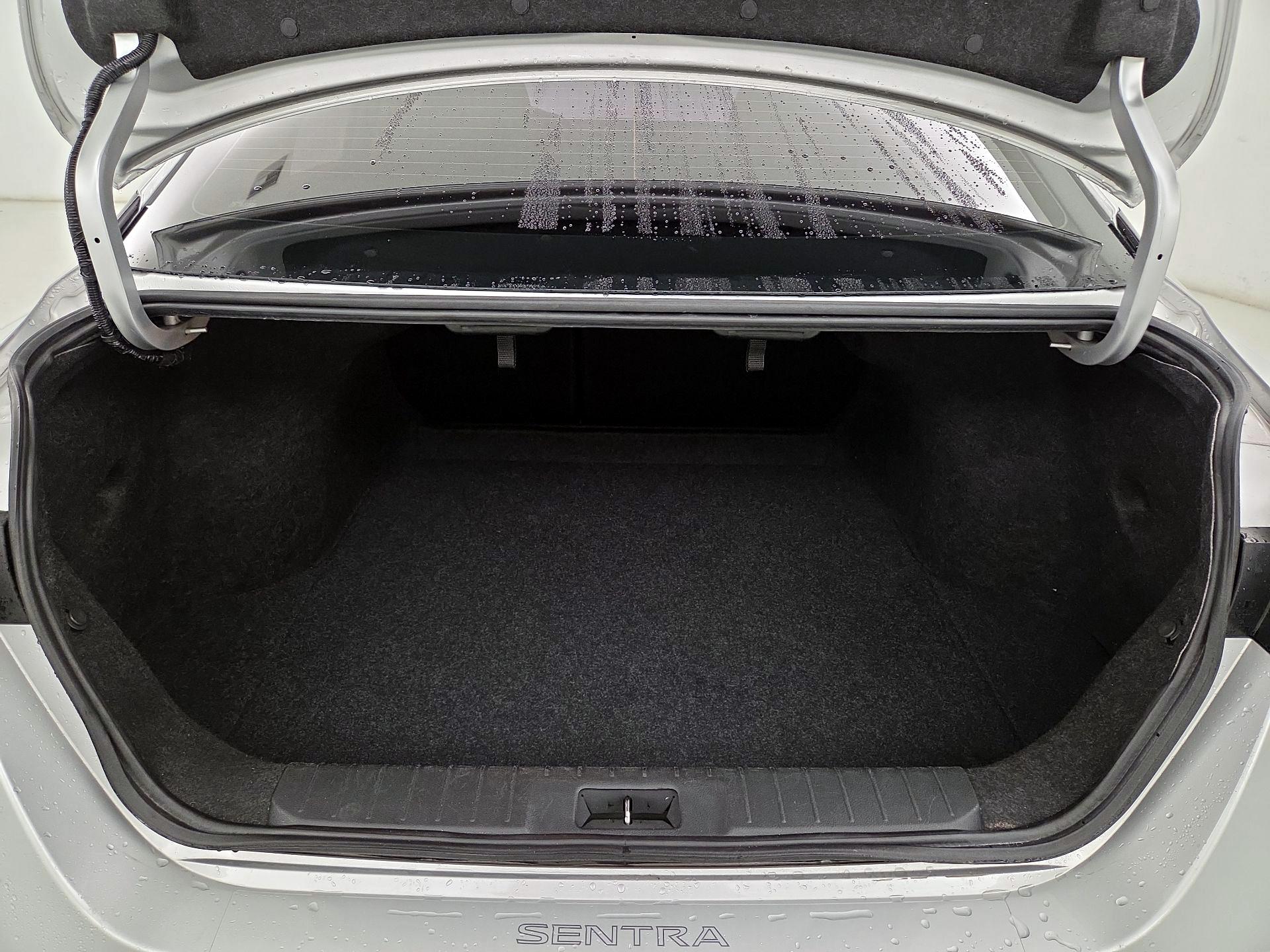 Thumbnail: 2023 Nissan Sentra - 20