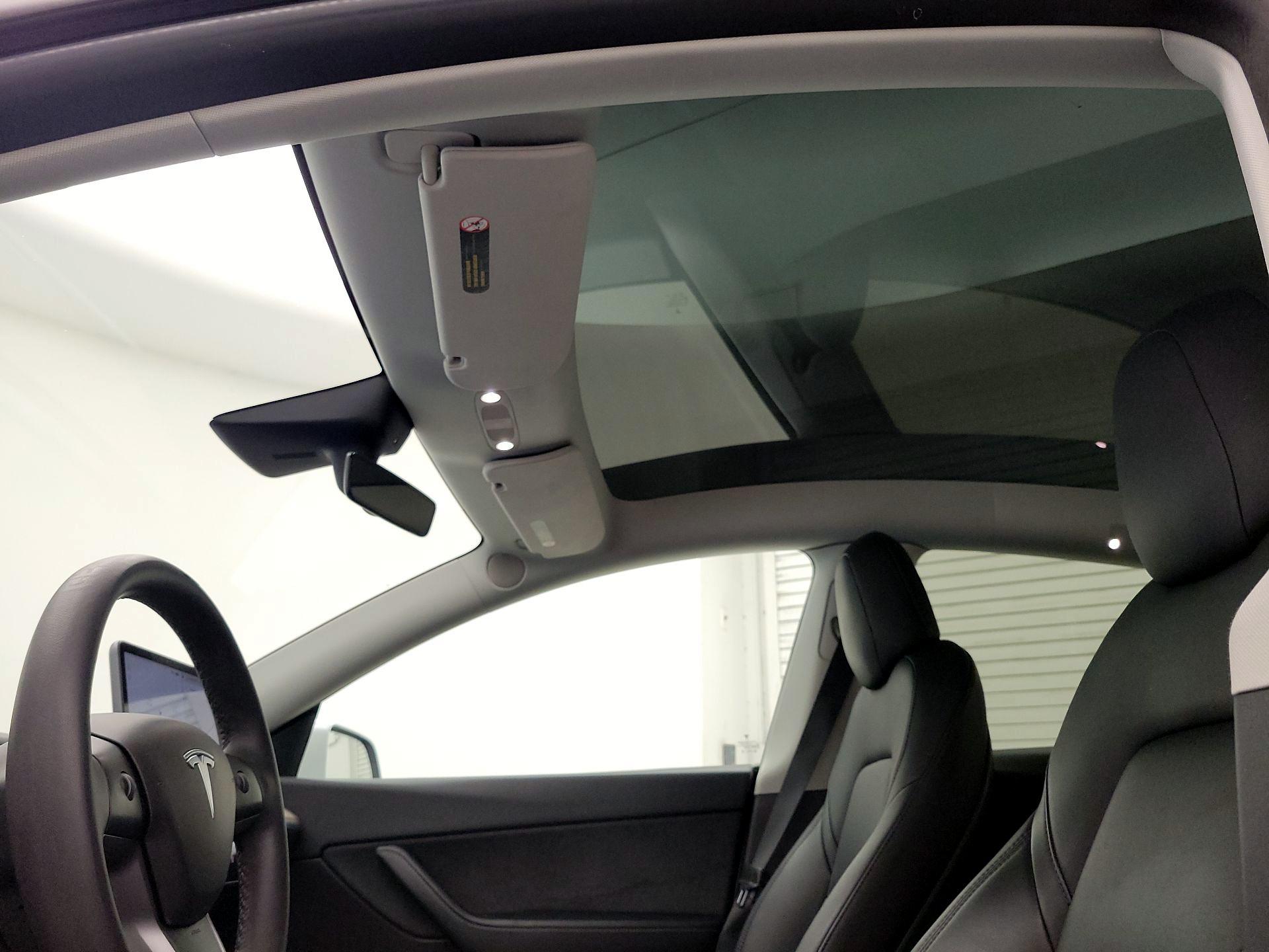 Thumbnail: 2022 Tesla Model Y - 18