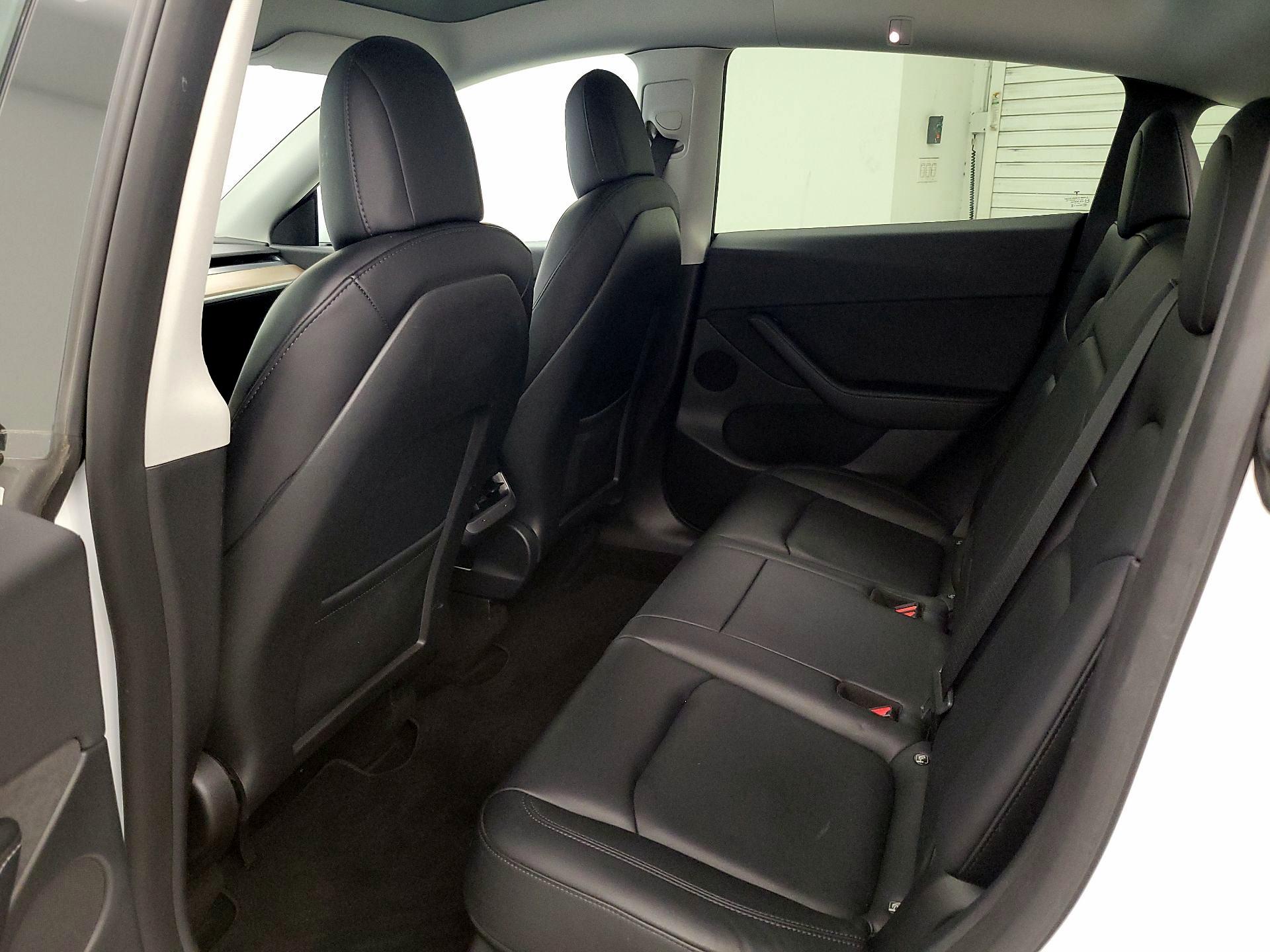 Thumbnail: 2022 Tesla Model Y - 19