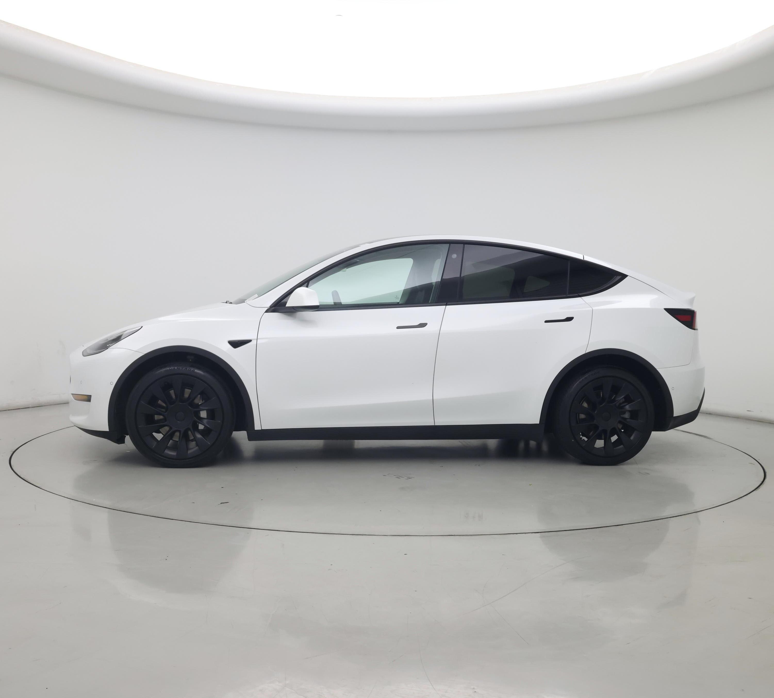 Thumbnail: 2022 Tesla Model Y - 3