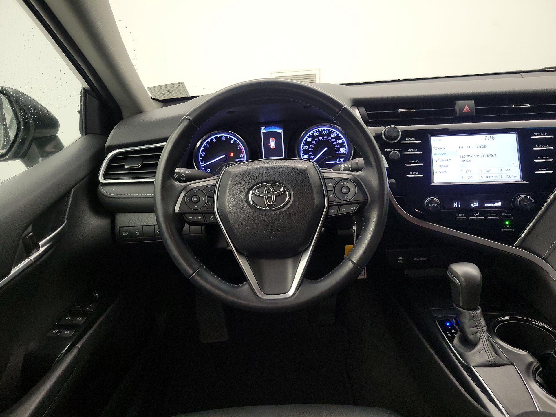 Thumbnail: 2018 Toyota Camry - 10