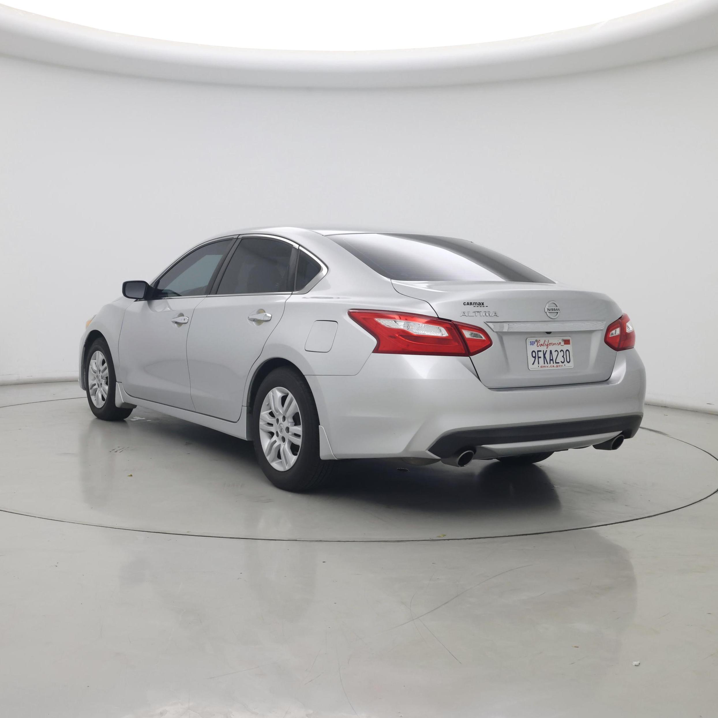 Thumbnail: 2017 Nissan Altima - 2