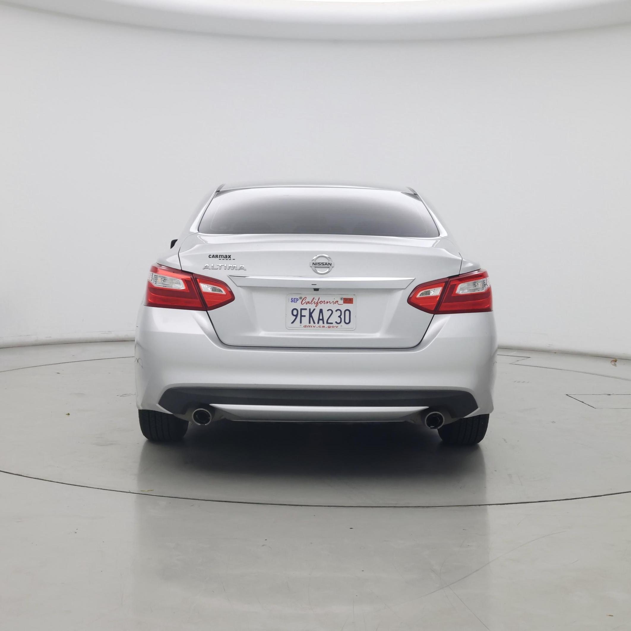 Thumbnail: 2017 Nissan Altima - 6