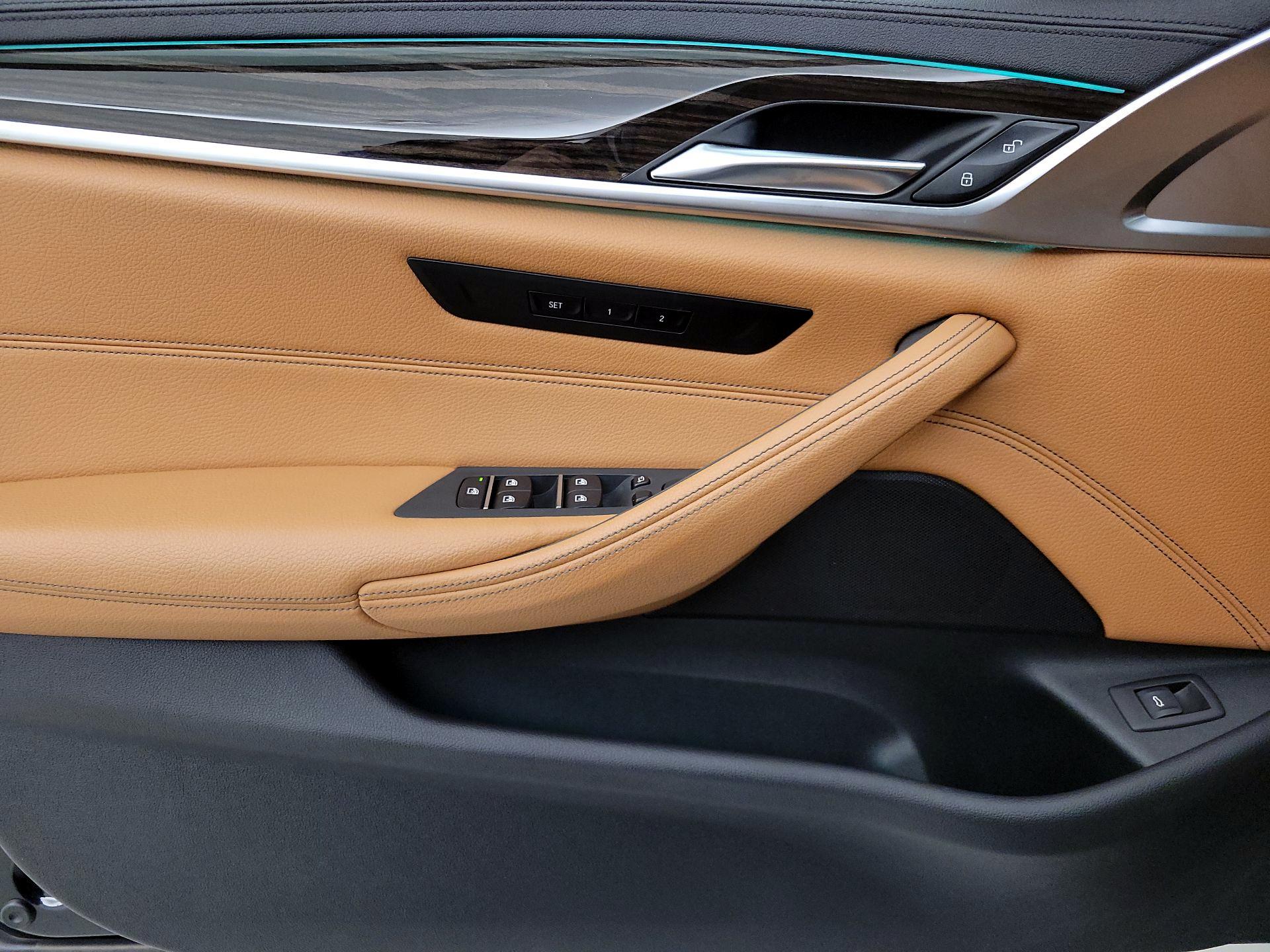 Thumbnail: 2020 BMW 5 Series - 12