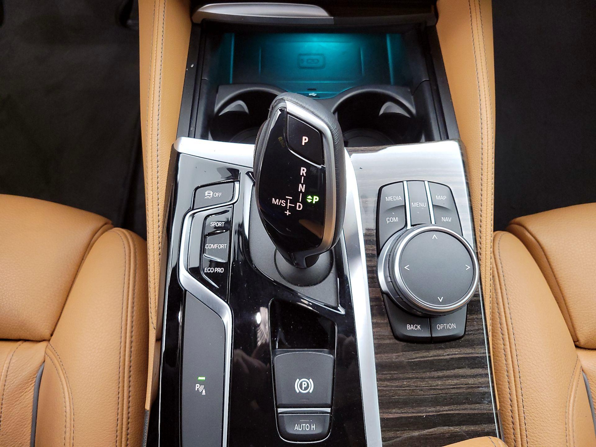 Thumbnail: 2020 BMW 5 Series - 18