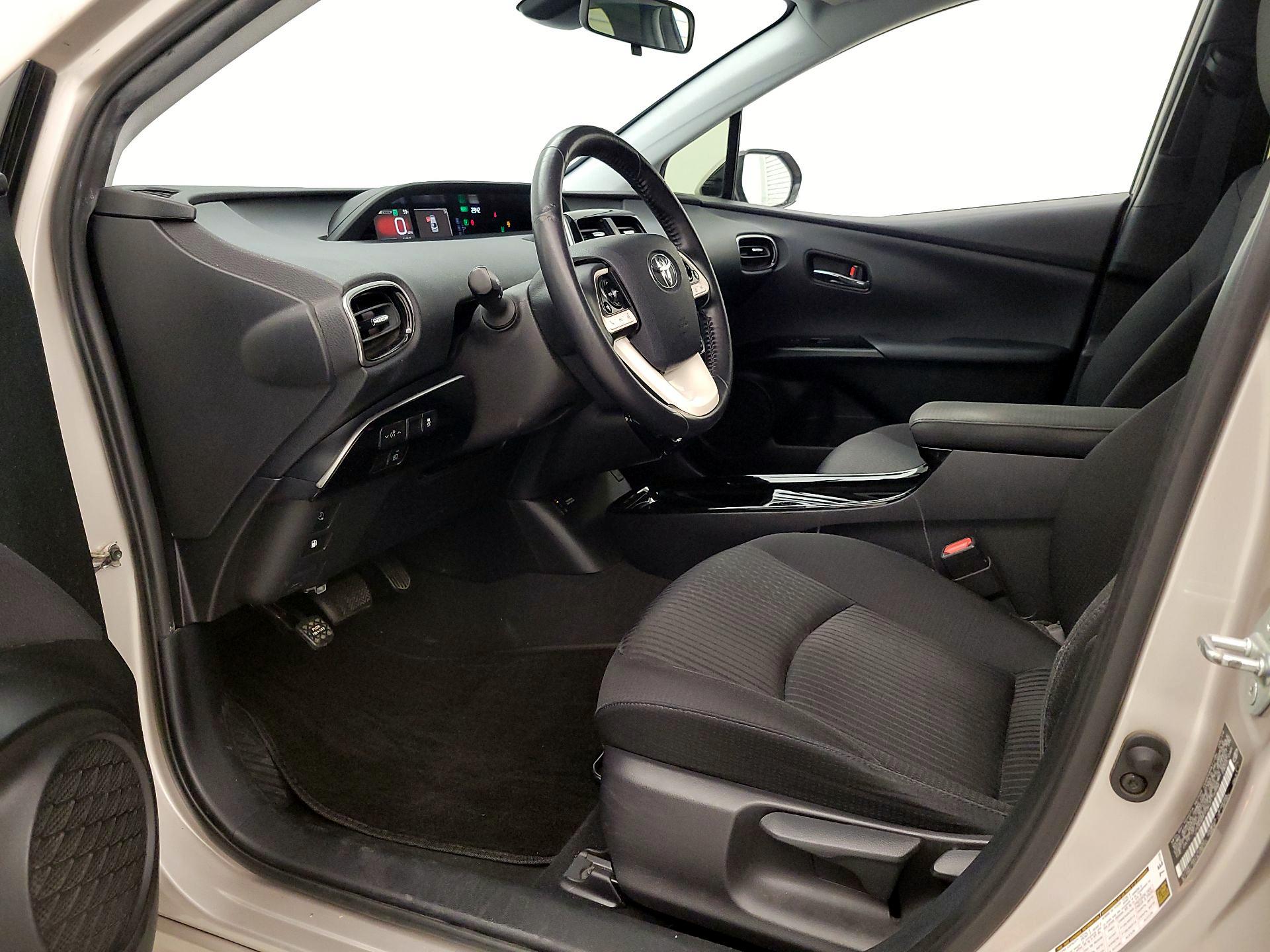 Thumbnail: 2019 Toyota Prius Prime - 11