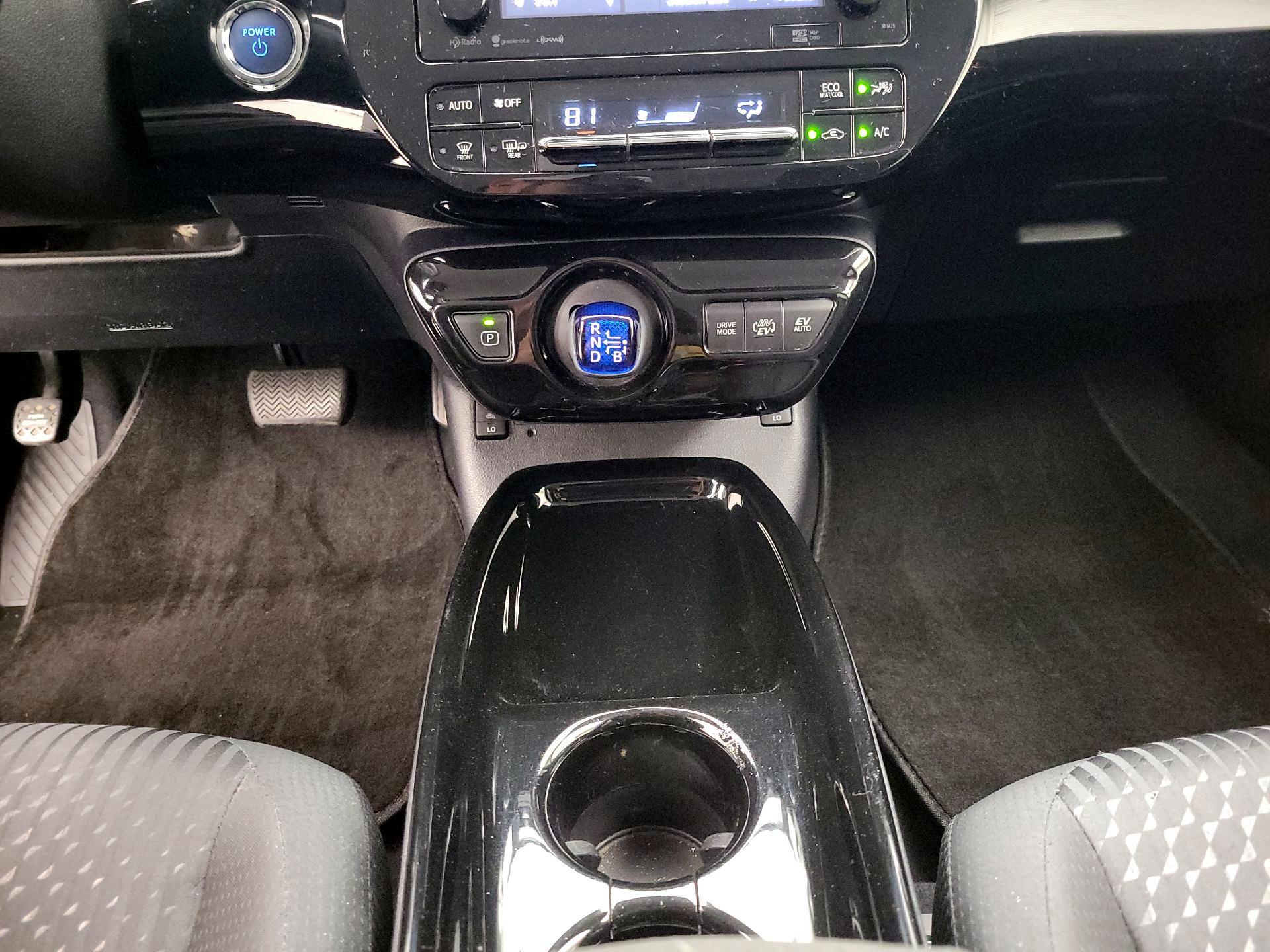 Thumbnail: 2019 Toyota Prius Prime - 16