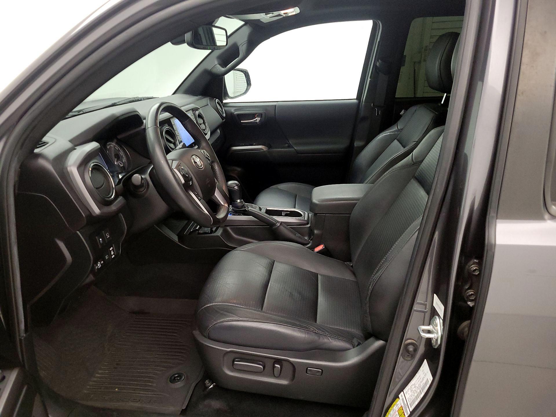 Thumbnail: 2021 Toyota Tacoma - 11