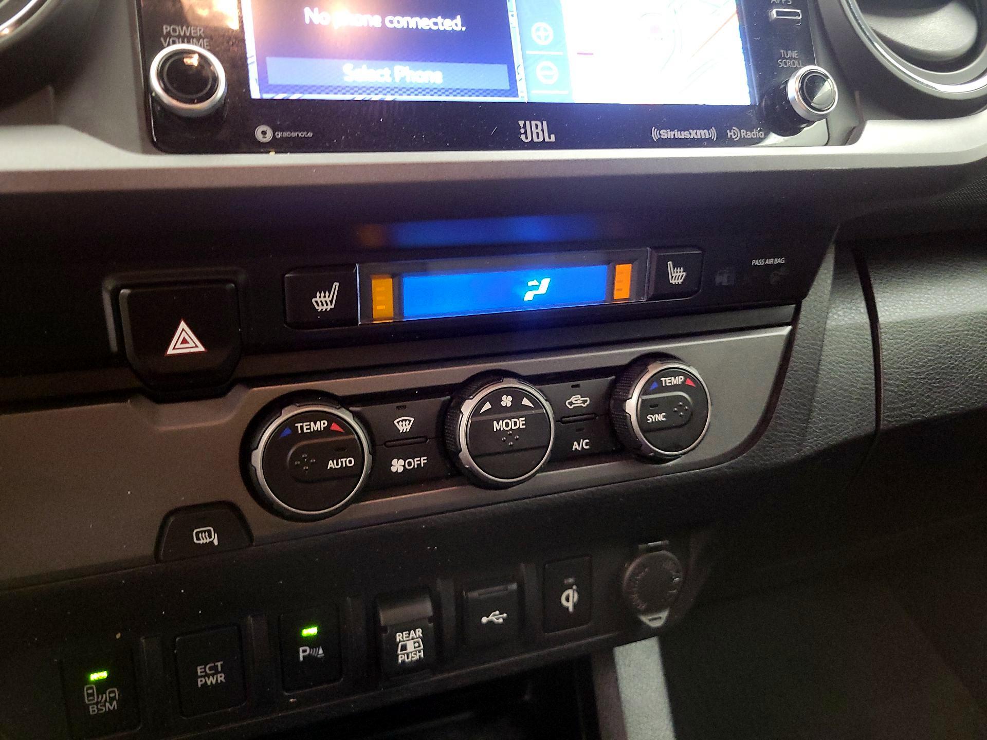 Thumbnail: 2021 Toyota Tacoma - 17