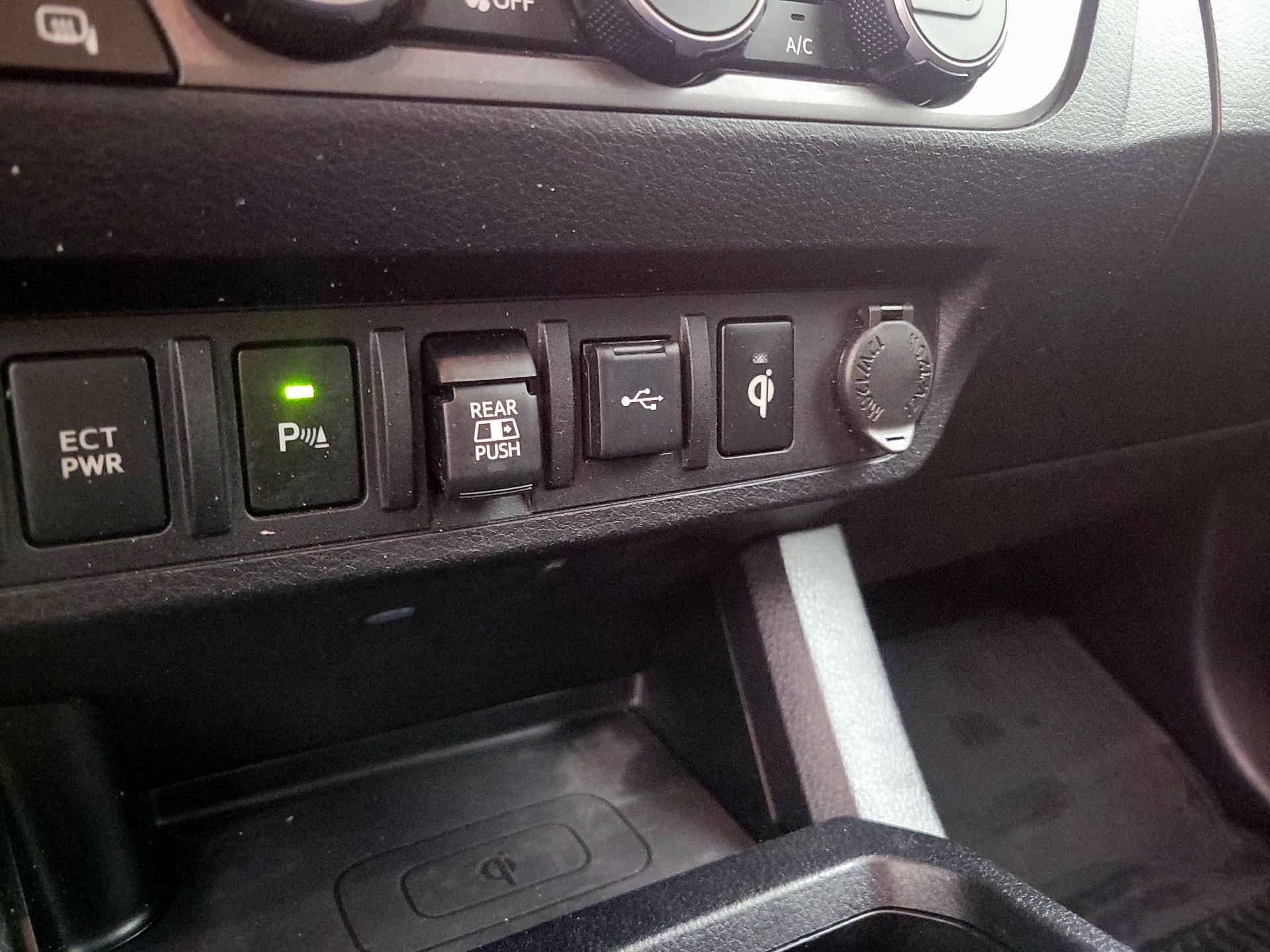 Thumbnail: 2021 Toyota Tacoma - 19