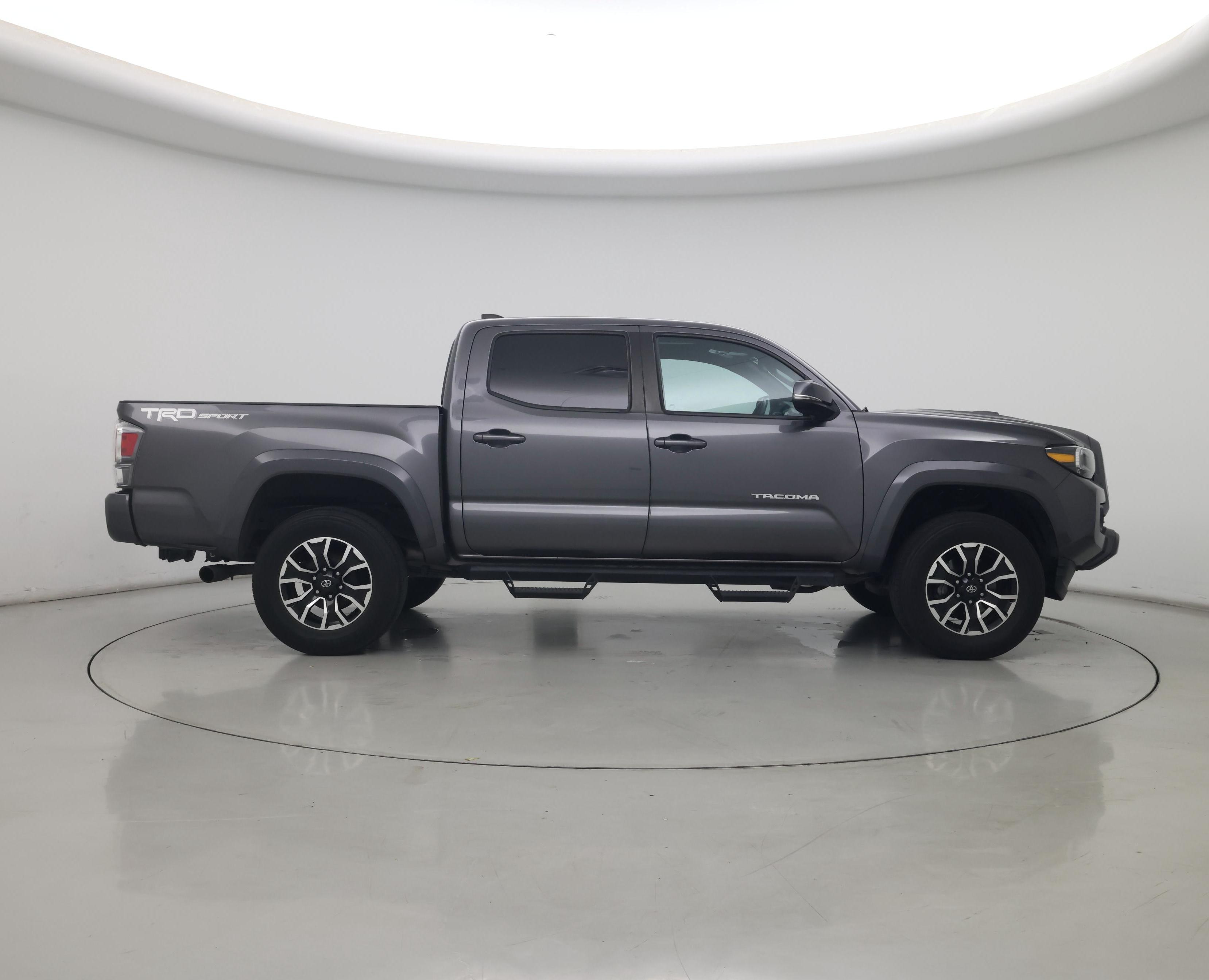 Thumbnail: 2021 Toyota Tacoma - 7