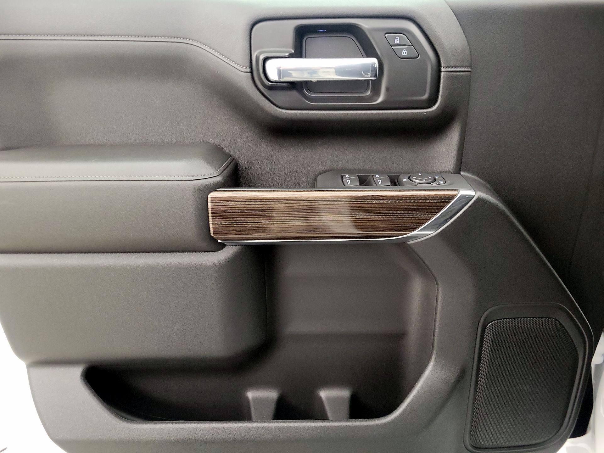 Thumbnail: 2021 Chevrolet Silverado 1500 - 12