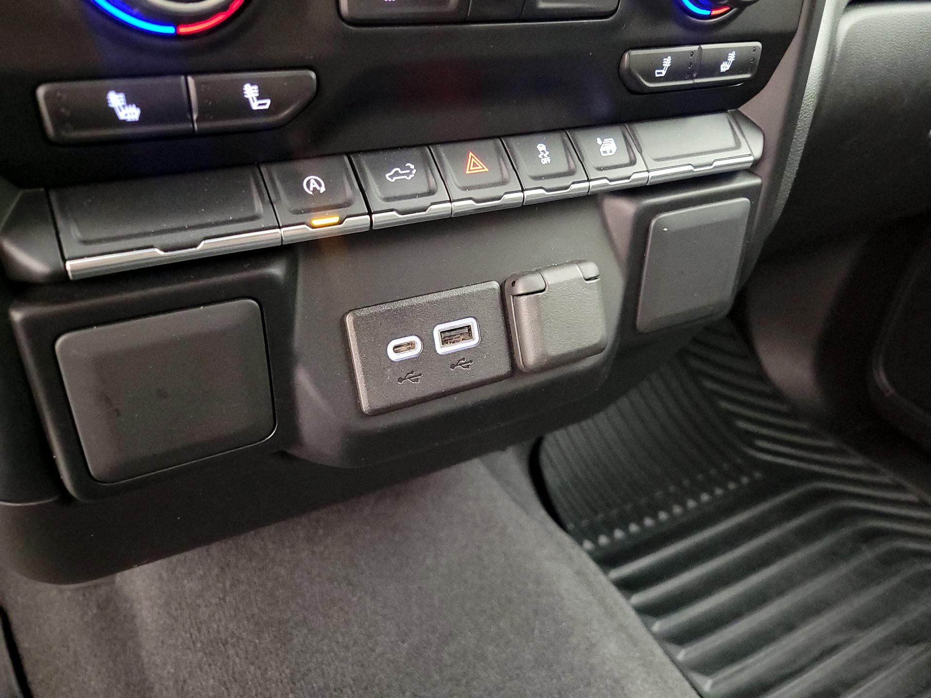 Thumbnail: 2021 Chevrolet Silverado 1500 - 18