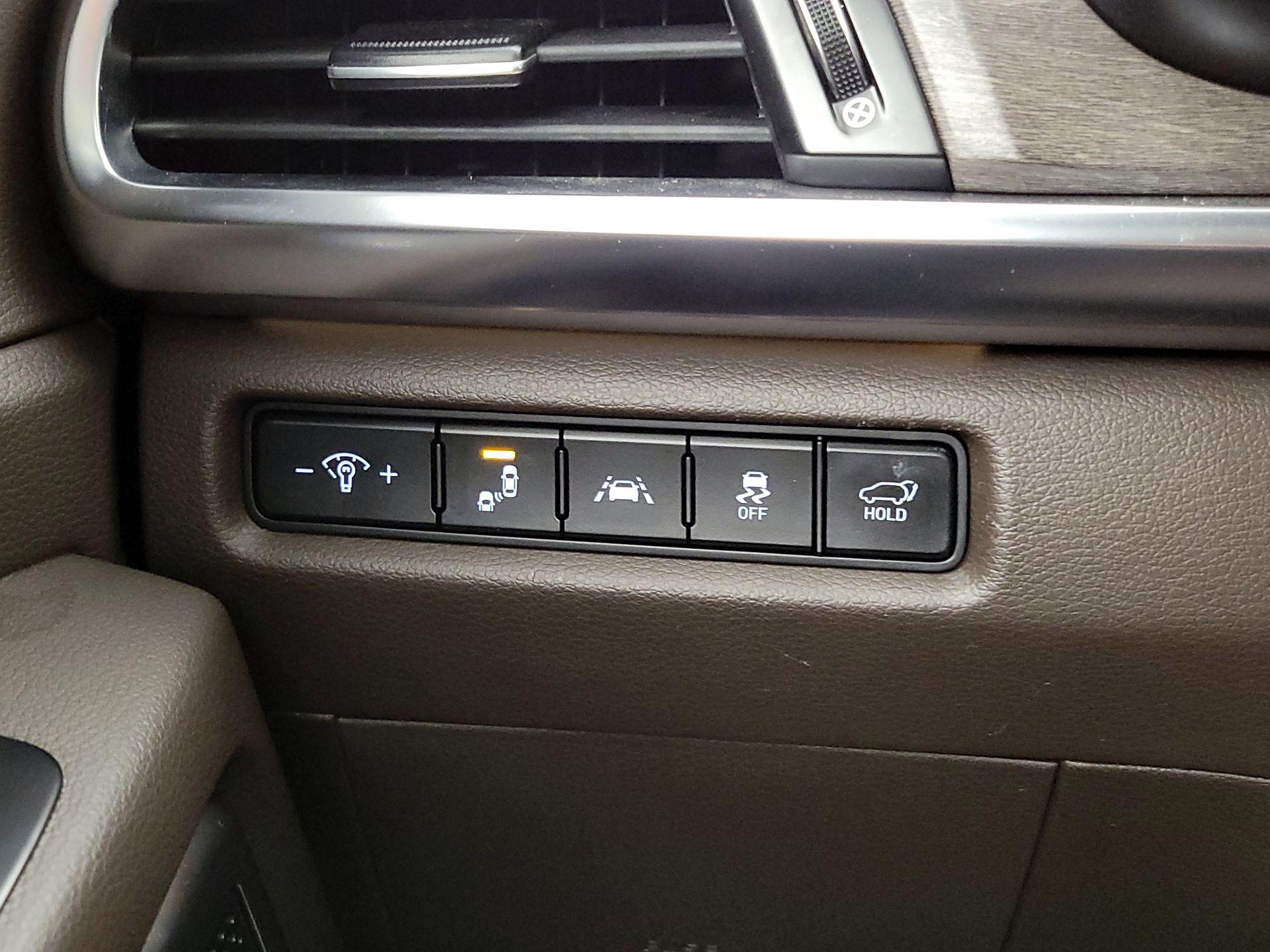 Thumbnail: 2021 Kia Telluride - 13