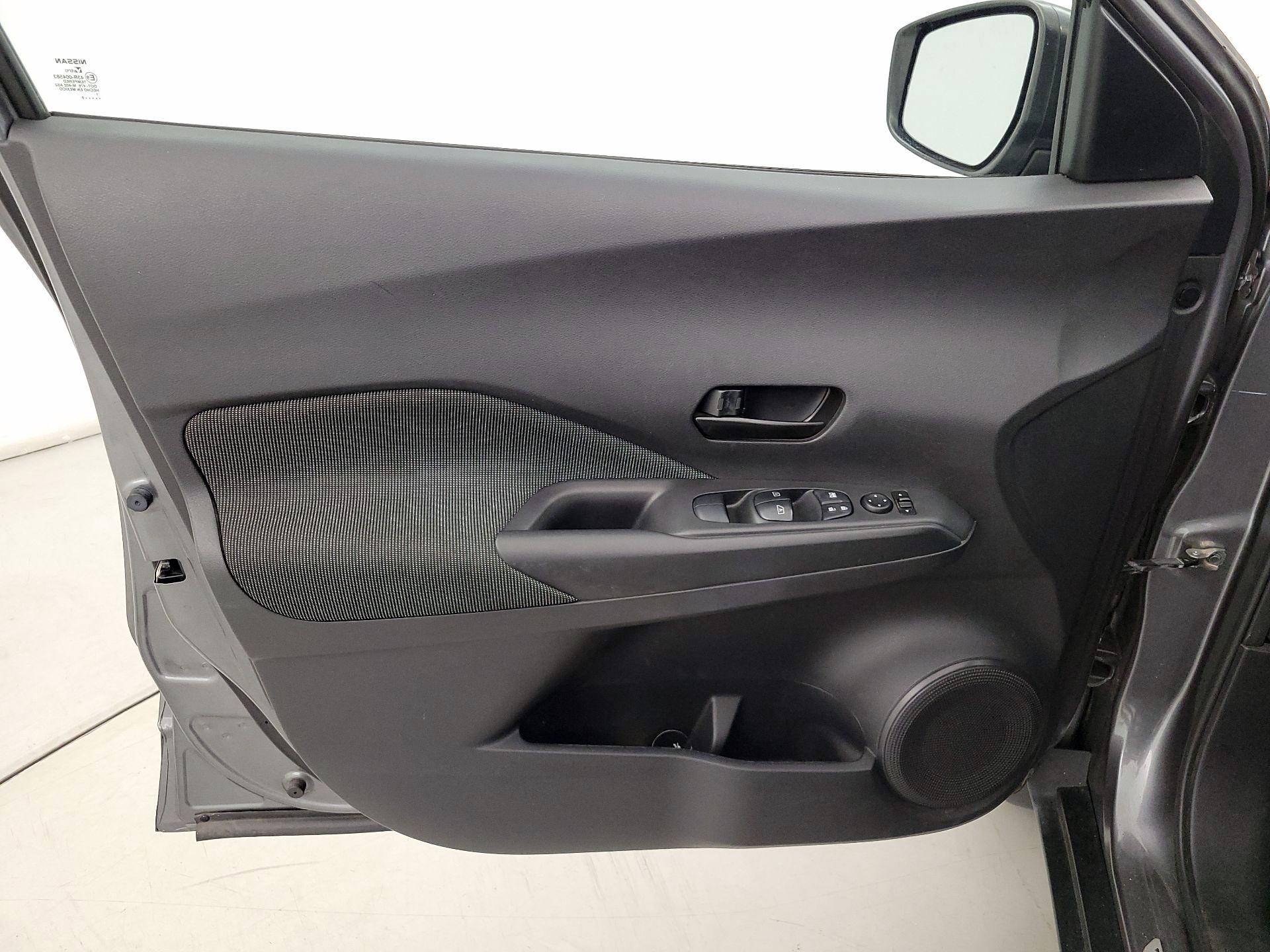 Thumbnail: 2019 Nissan Kicks - 12