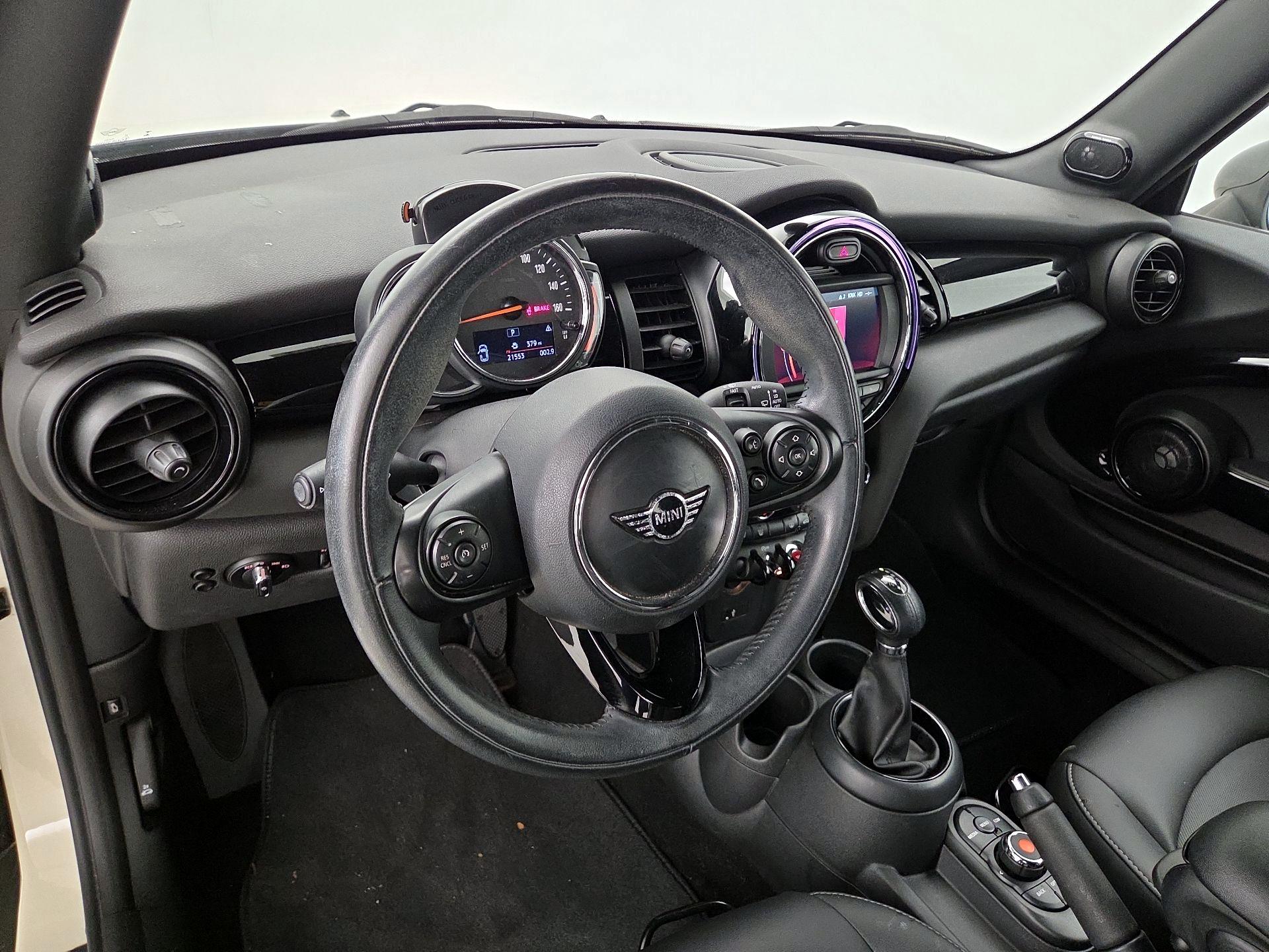 Thumbnail: 2019 MINI Cooper - 9