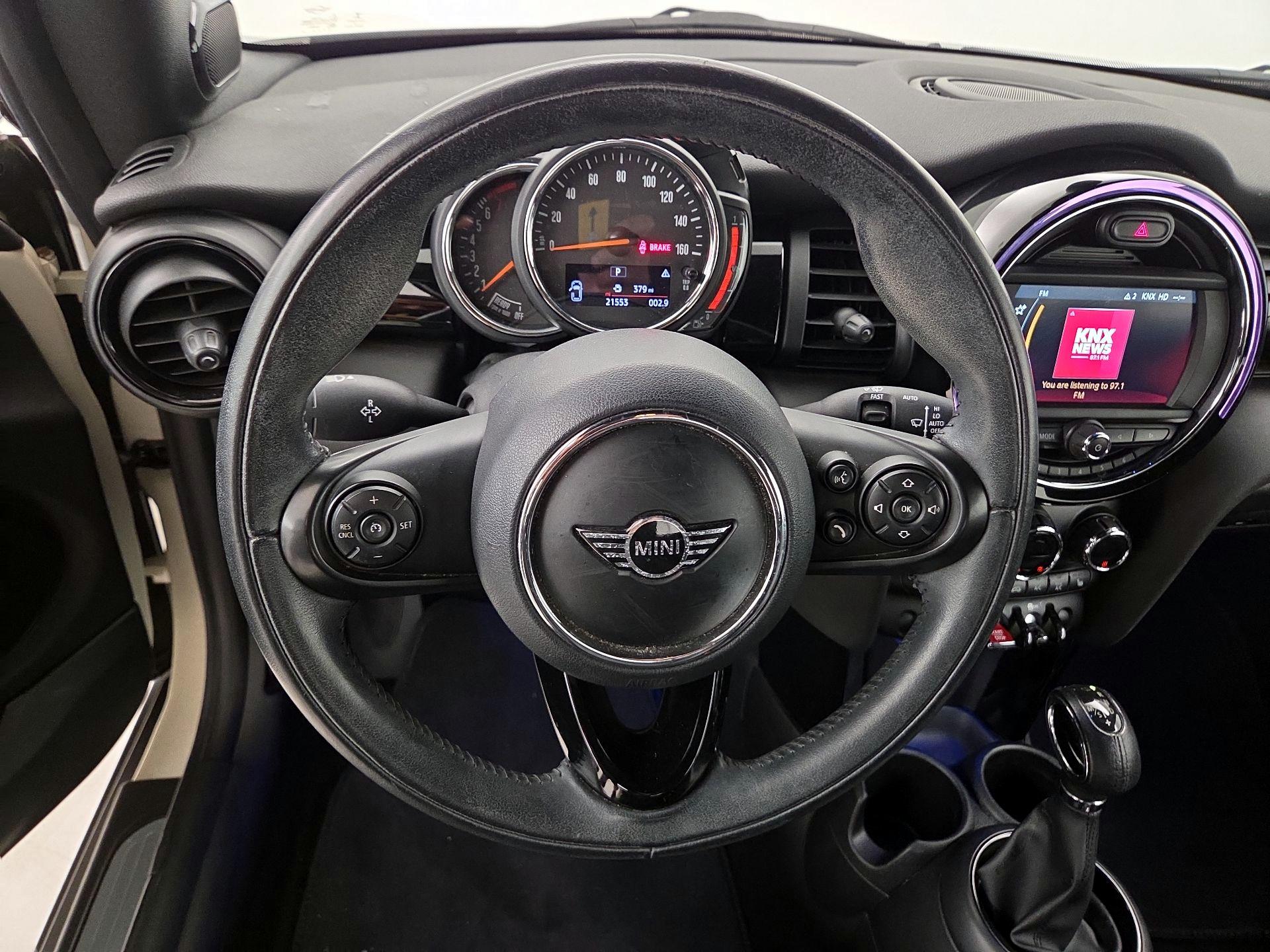 Thumbnail: 2019 MINI Cooper - 10