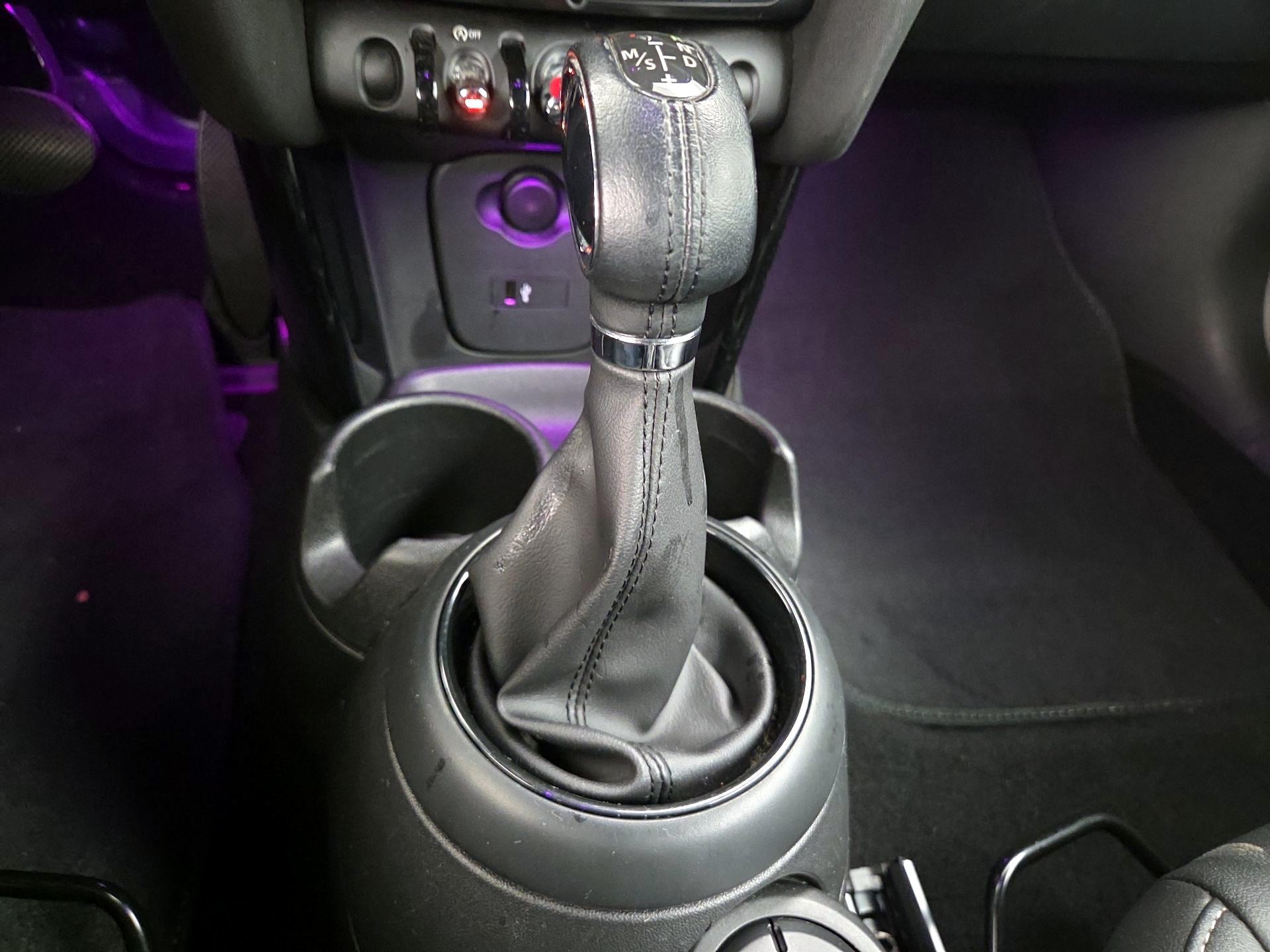 Thumbnail: 2019 MINI Cooper - 17