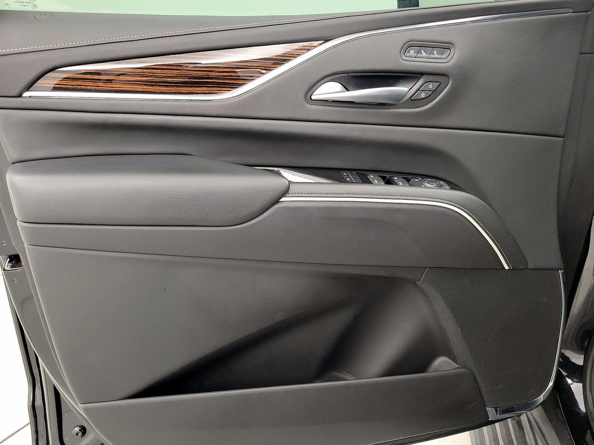 Thumbnail: 2023 Cadillac Escalade - 12