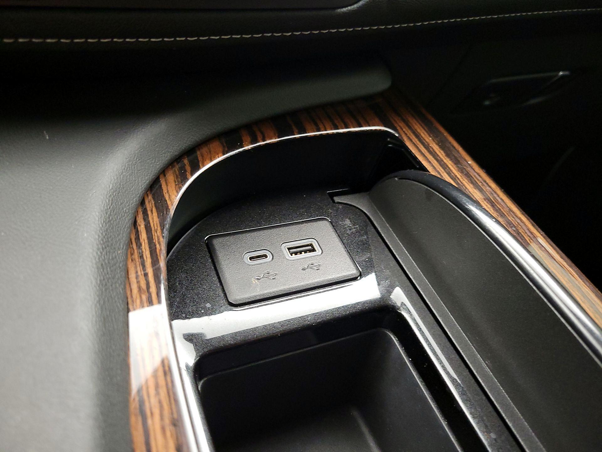 Thumbnail: 2023 Cadillac Escalade - 19