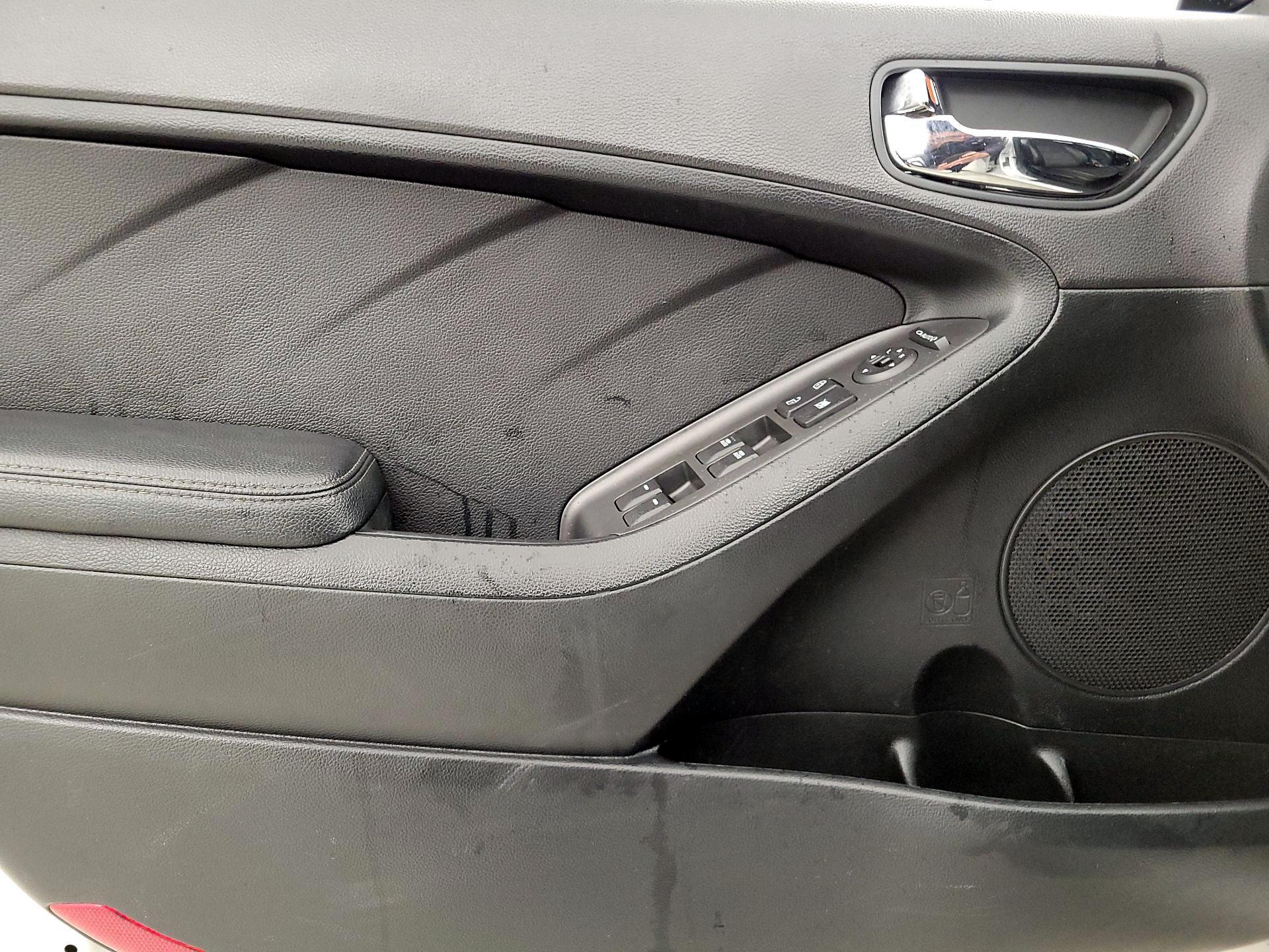 Thumbnail: 2016 Kia Forte - 12