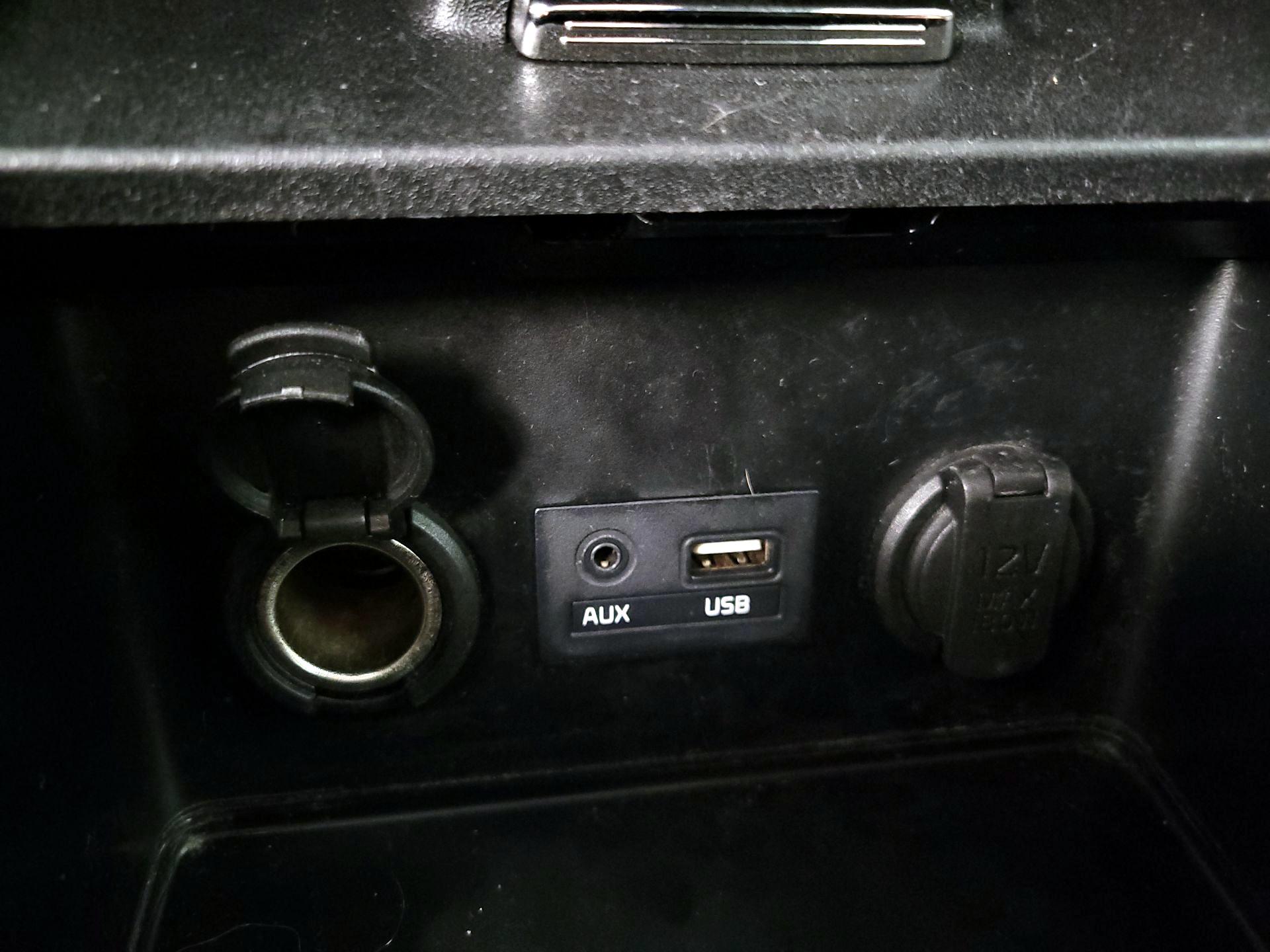 Thumbnail: 2016 Kia Forte - 18