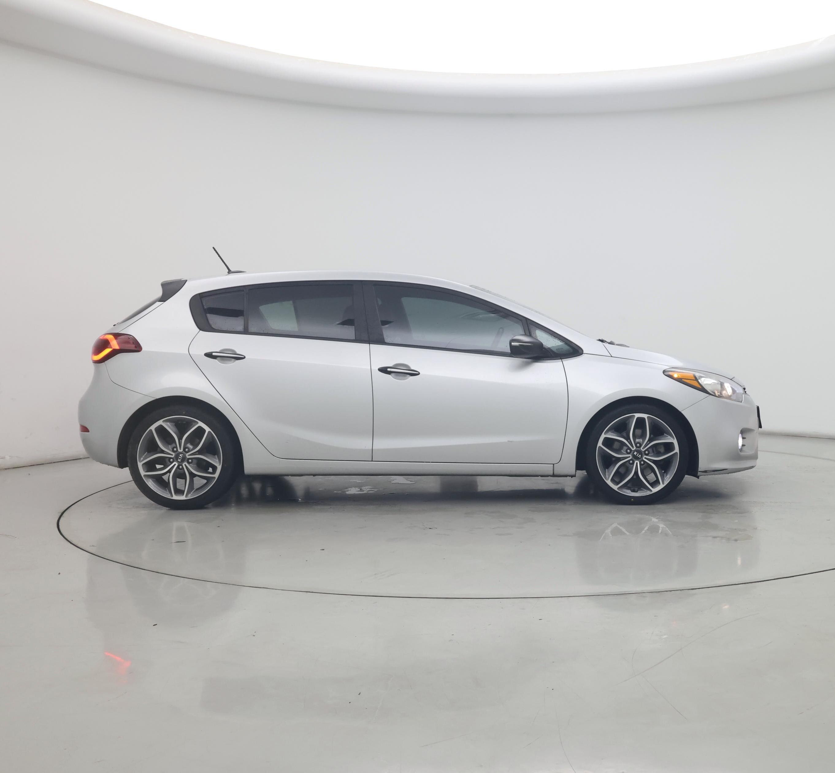 Thumbnail: 2016 Kia Forte - 7