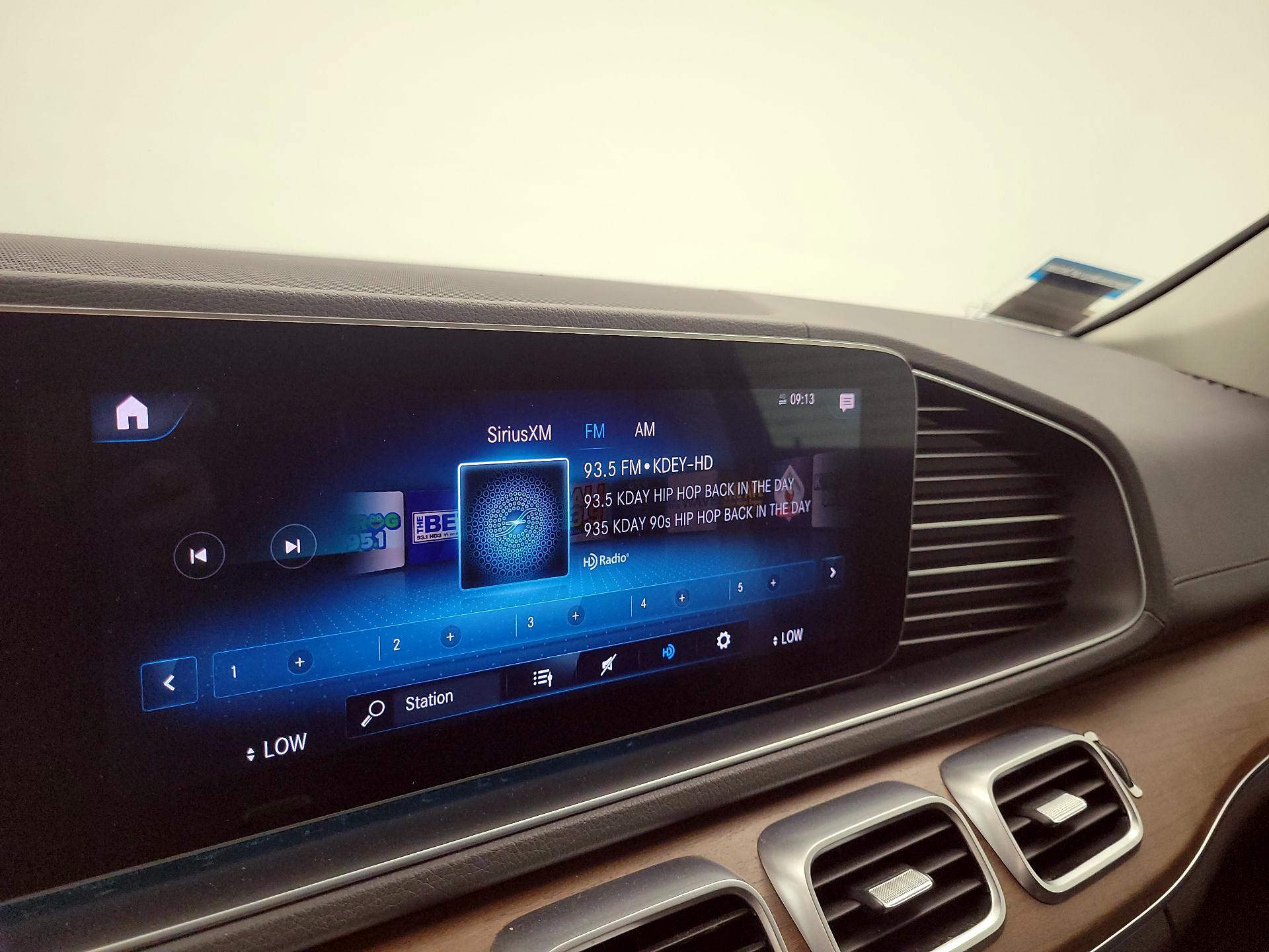 Thumbnail: 2020 Mercedes-Benz GLS - 15