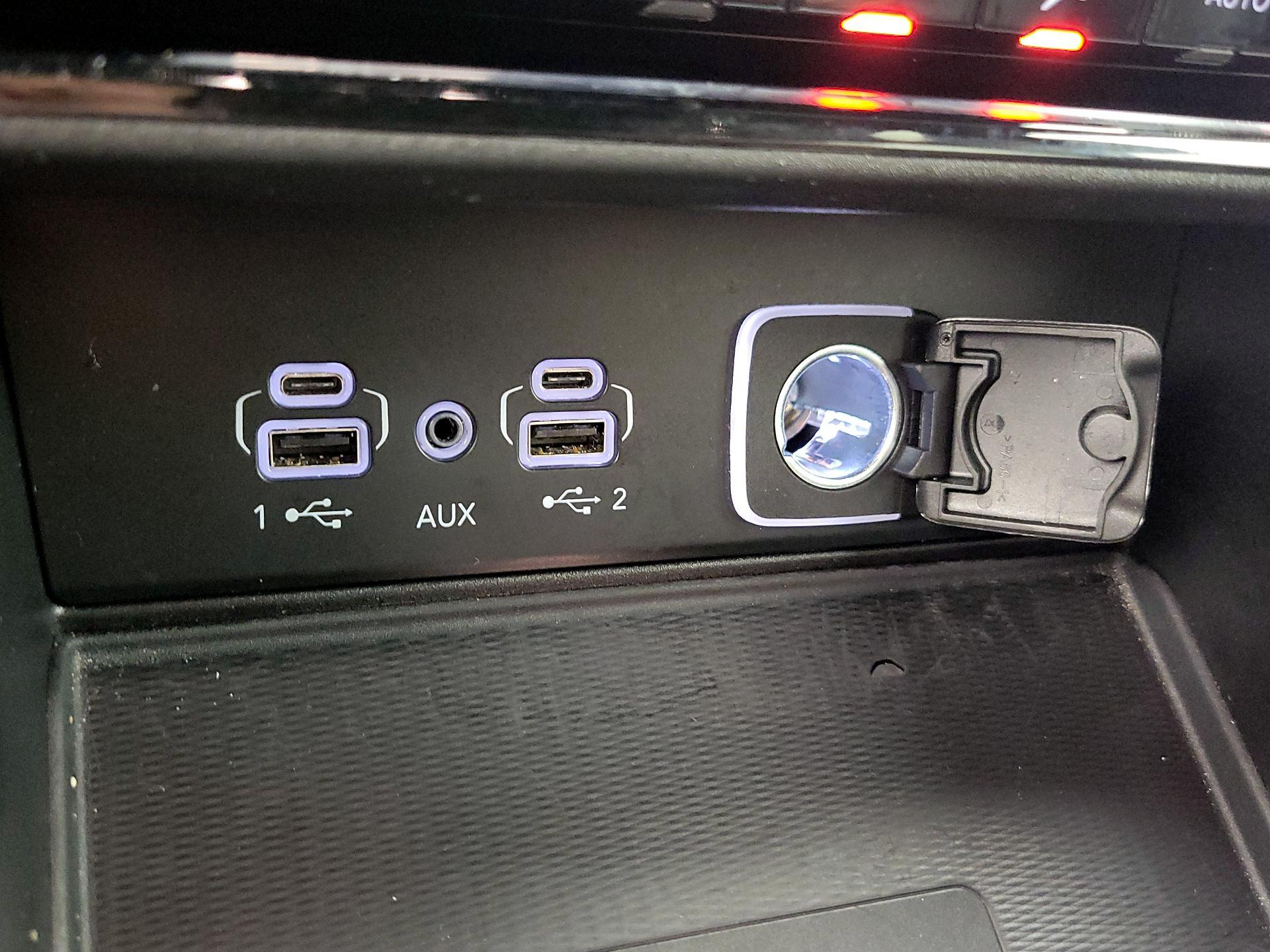 Thumbnail: 2023 Jeep Grand Cherokee - 18