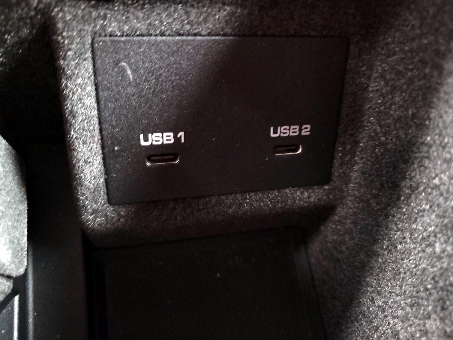 Thumbnail: 2022 Porsche Macan - 18