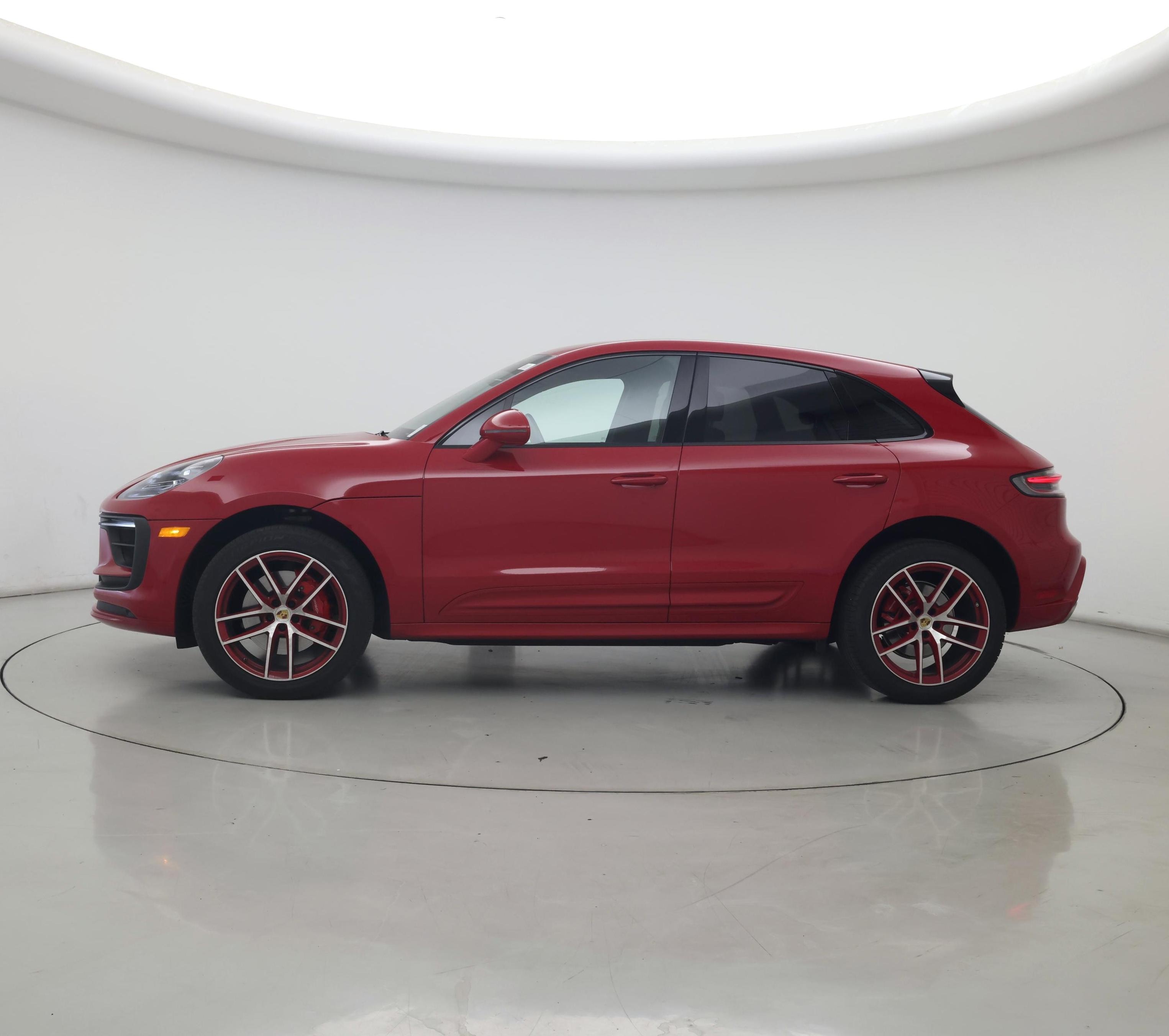 Thumbnail: 2022 Porsche Macan - 3