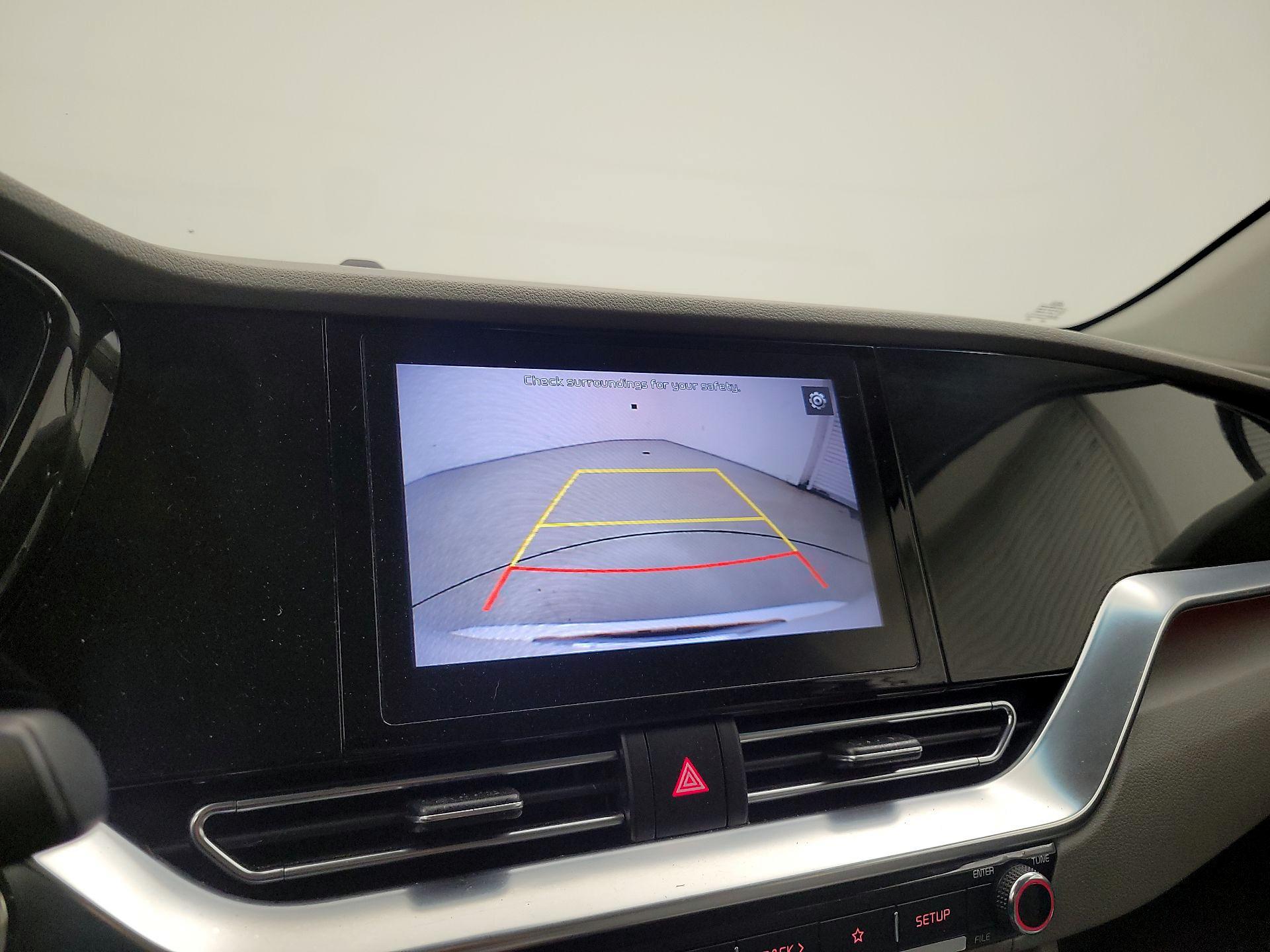 Thumbnail: 2021 Kia Niro - 14