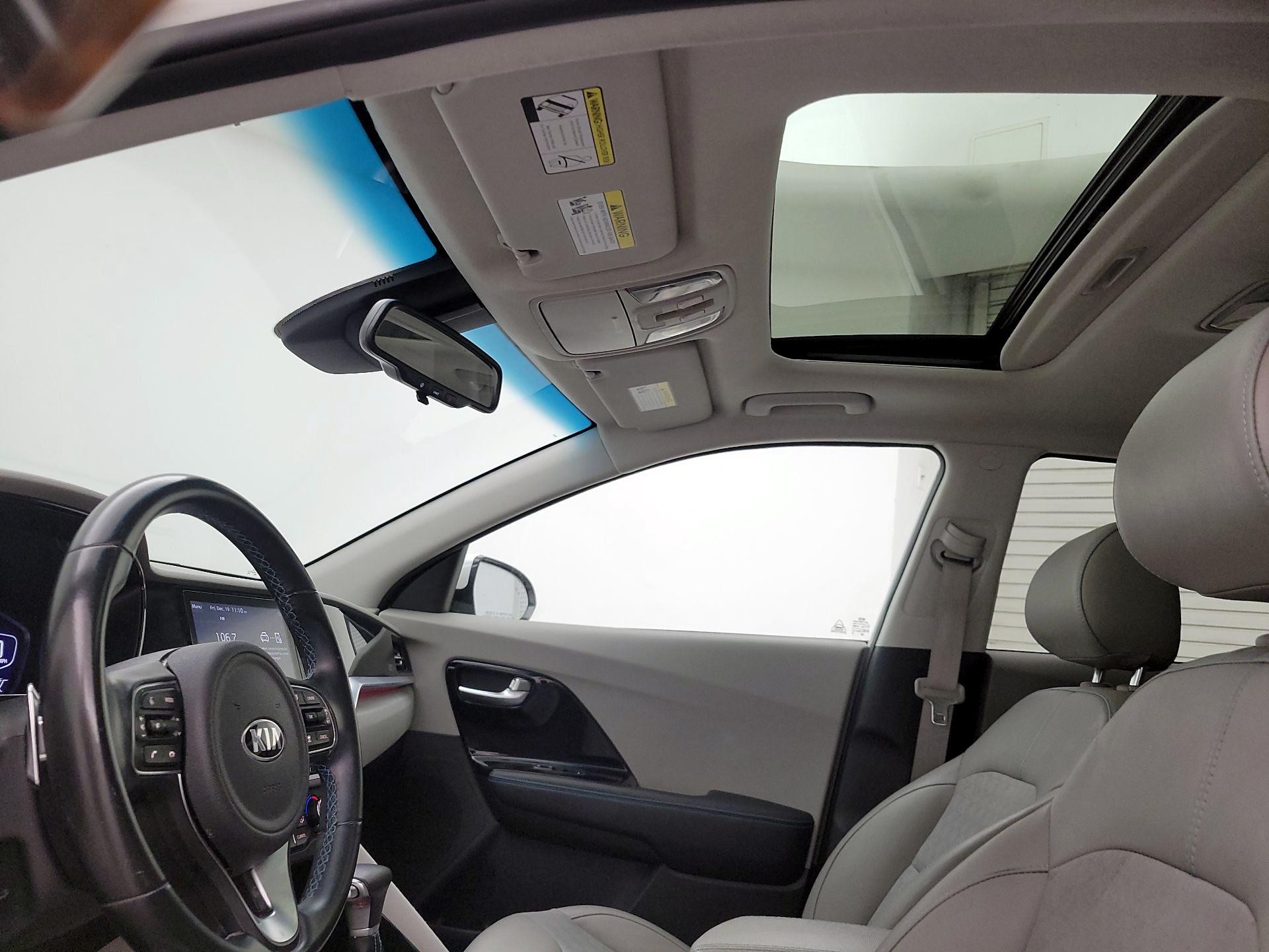 Thumbnail: 2021 Kia Niro - 19