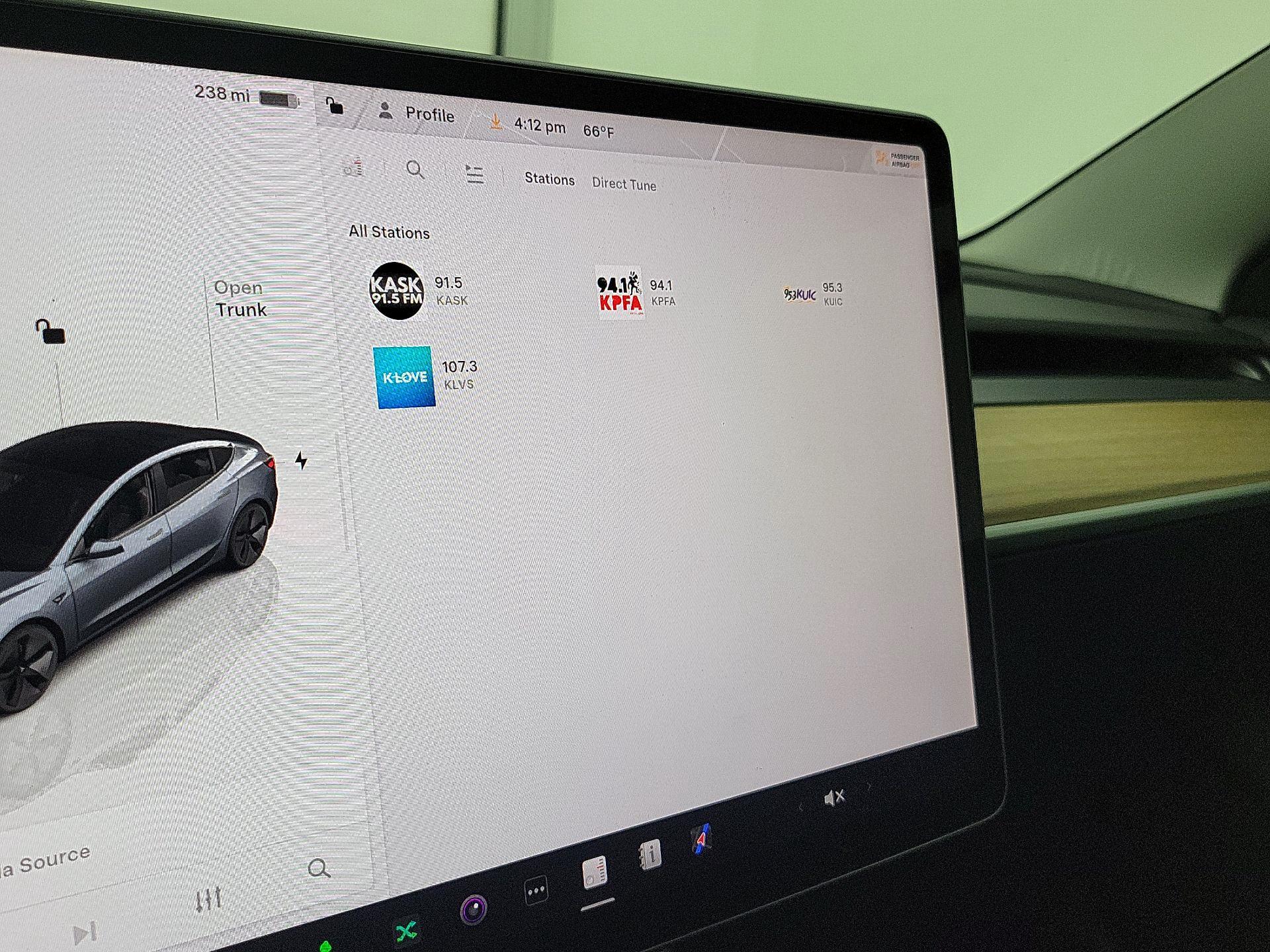 Thumbnail: 2023 Tesla Model 3 - 15