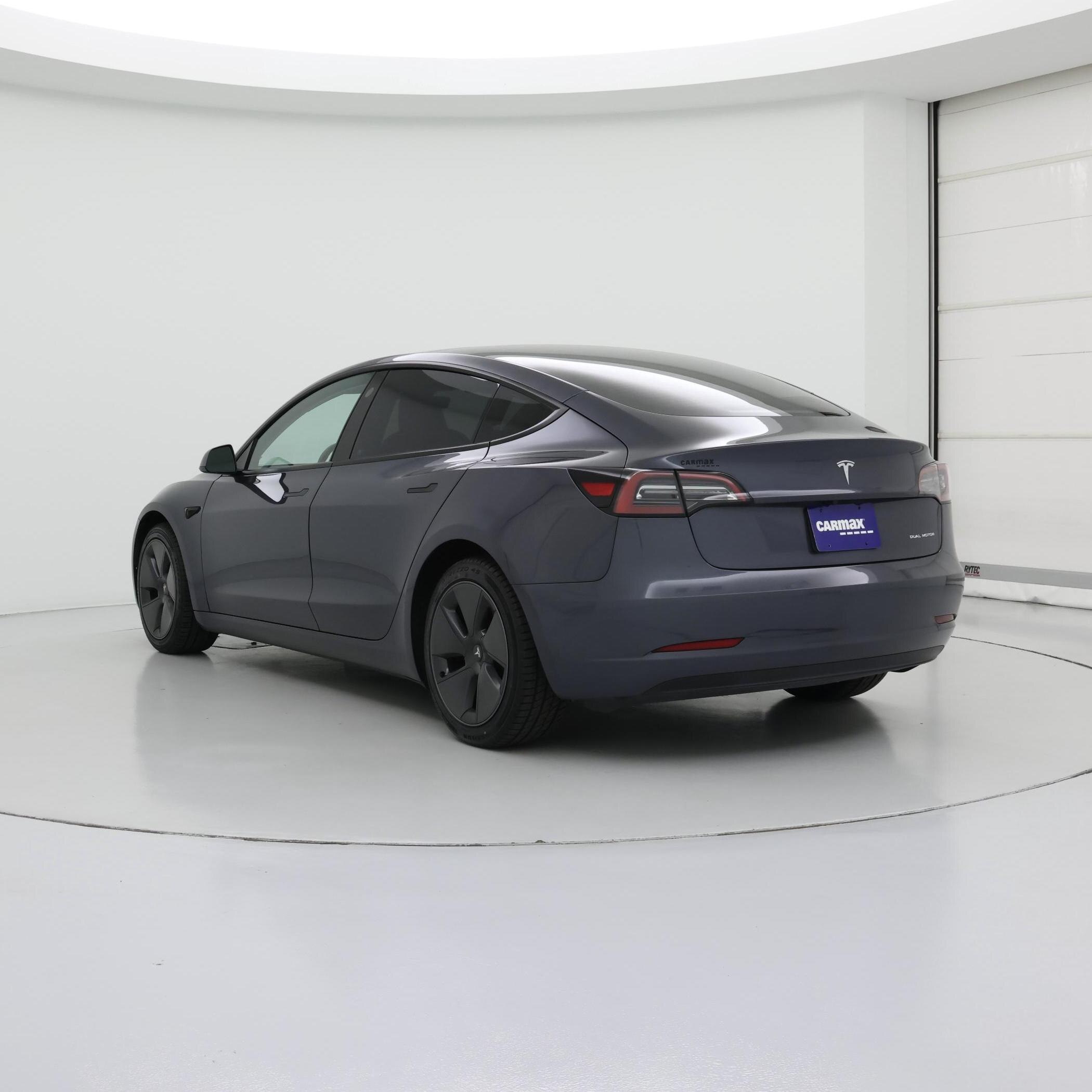 Thumbnail: 2023 Tesla Model 3 - 2