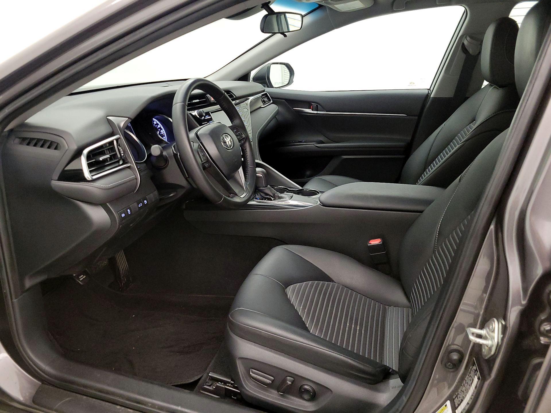 Thumbnail: 2018 Toyota Camry - 11