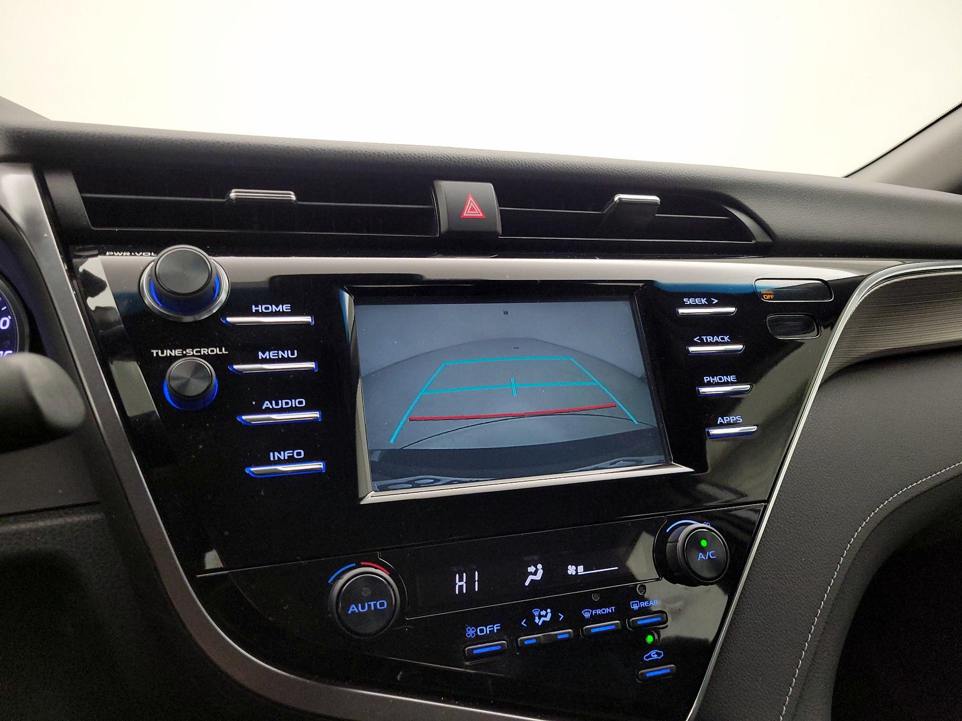 Thumbnail: 2018 Toyota Camry - 14