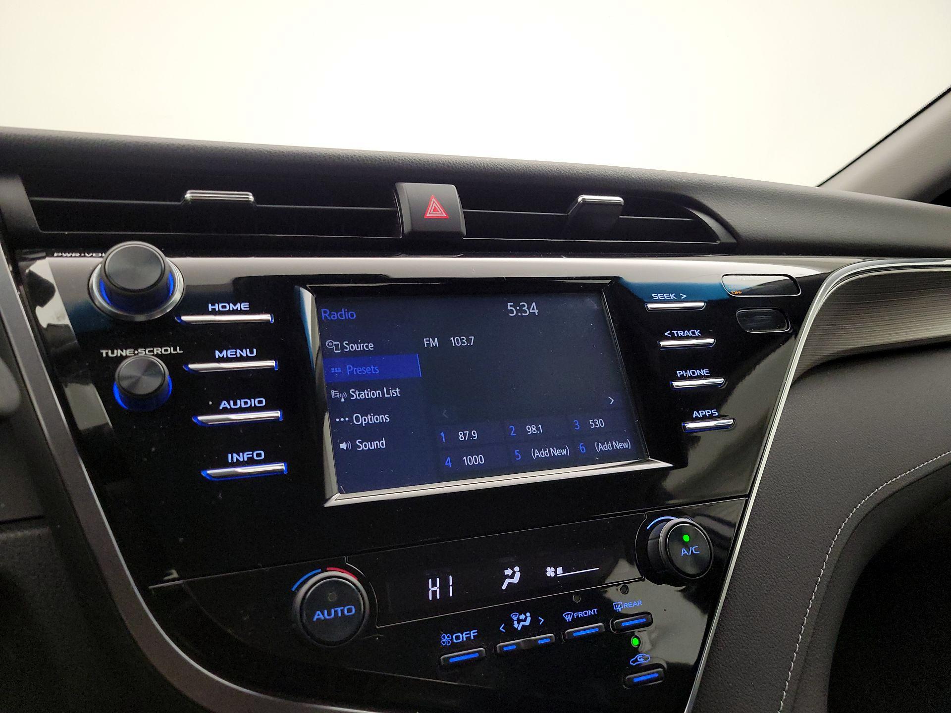 Thumbnail: 2018 Toyota Camry - 15