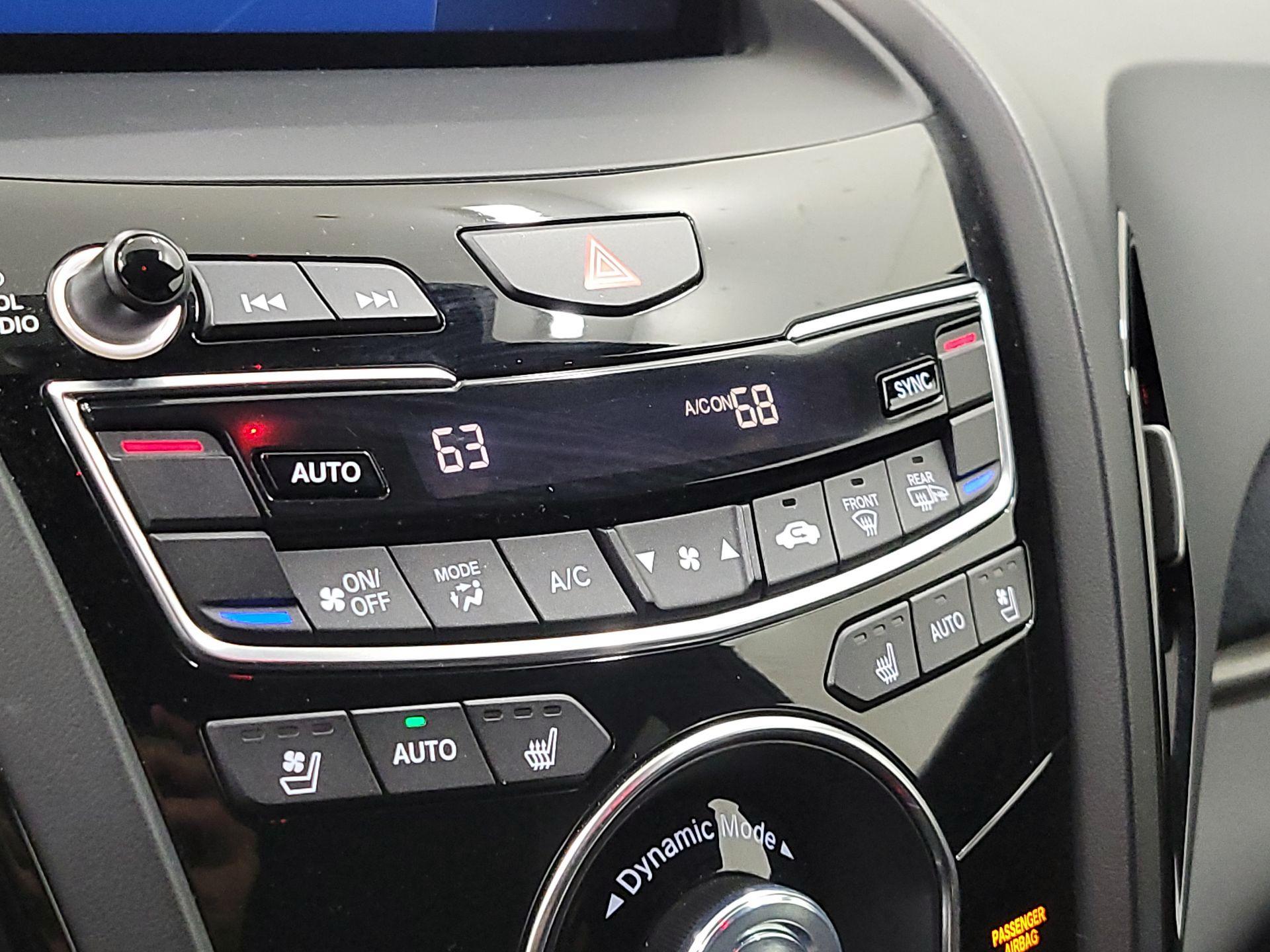 Thumbnail: 2021 Acura RDX - 17