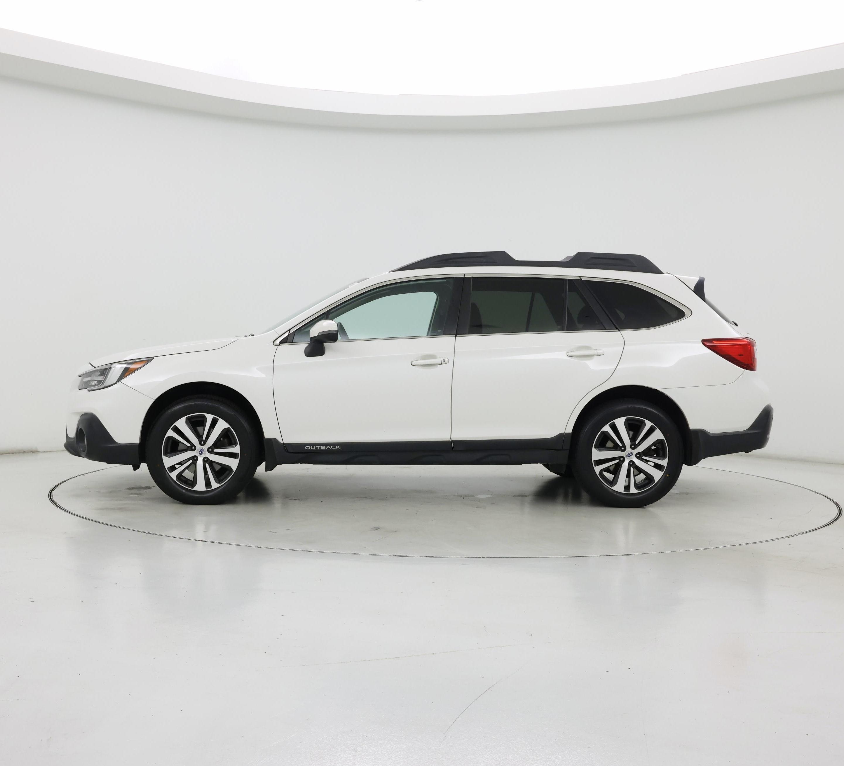 Thumbnail: 2018 Subaru Outback - 3