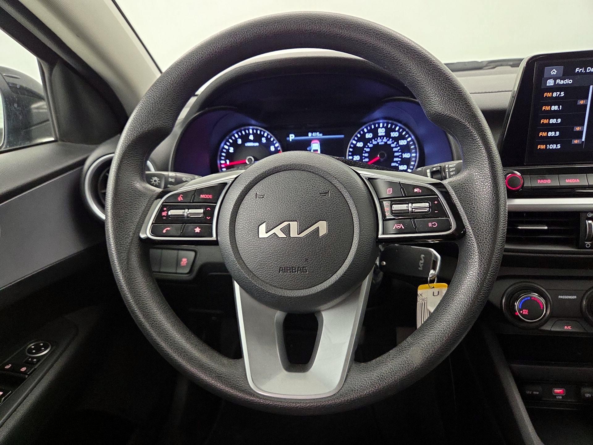 Thumbnail: 2023 Kia Forte - 10