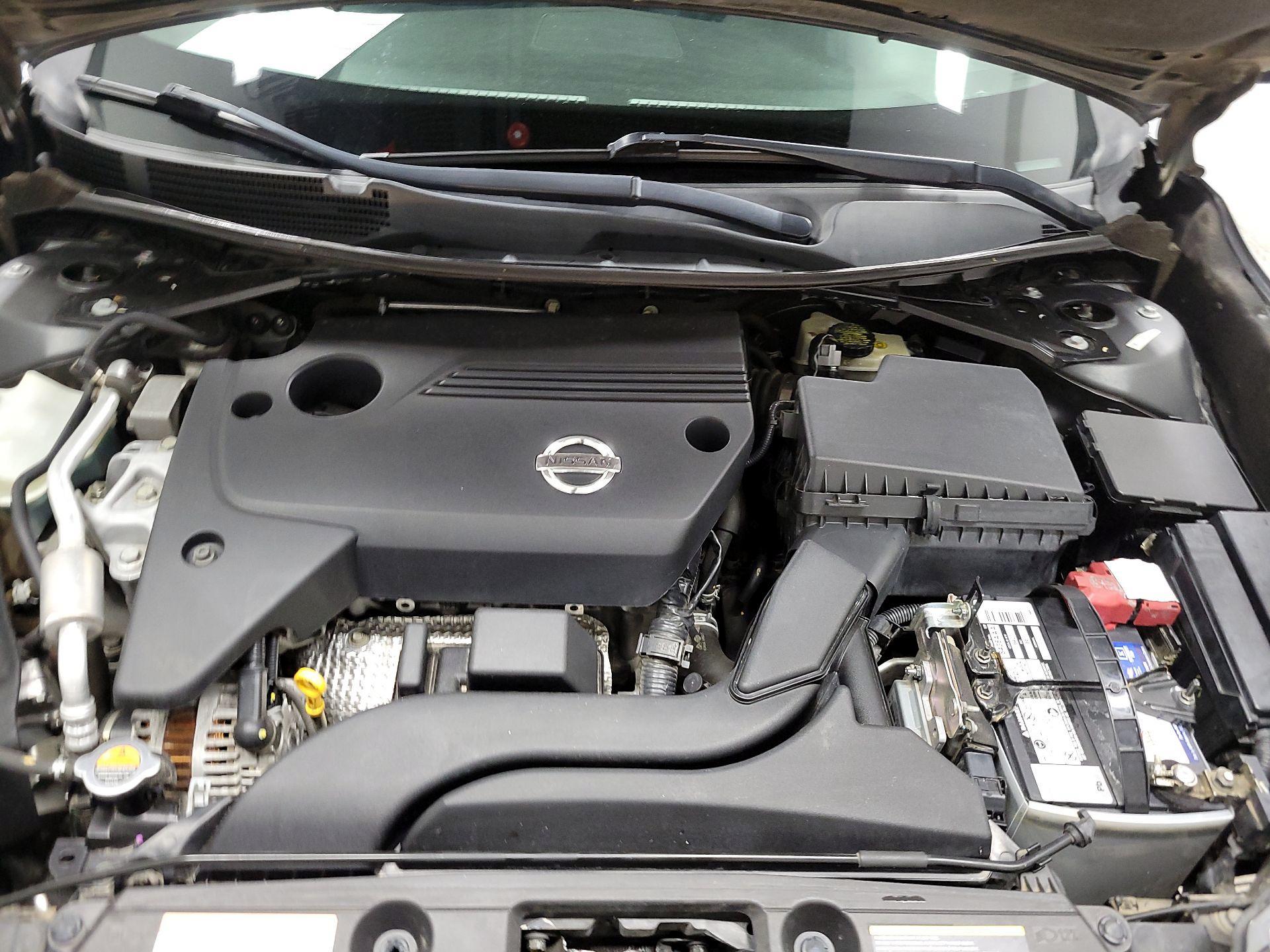 Thumbnail: 2014 Nissan Altima - 19