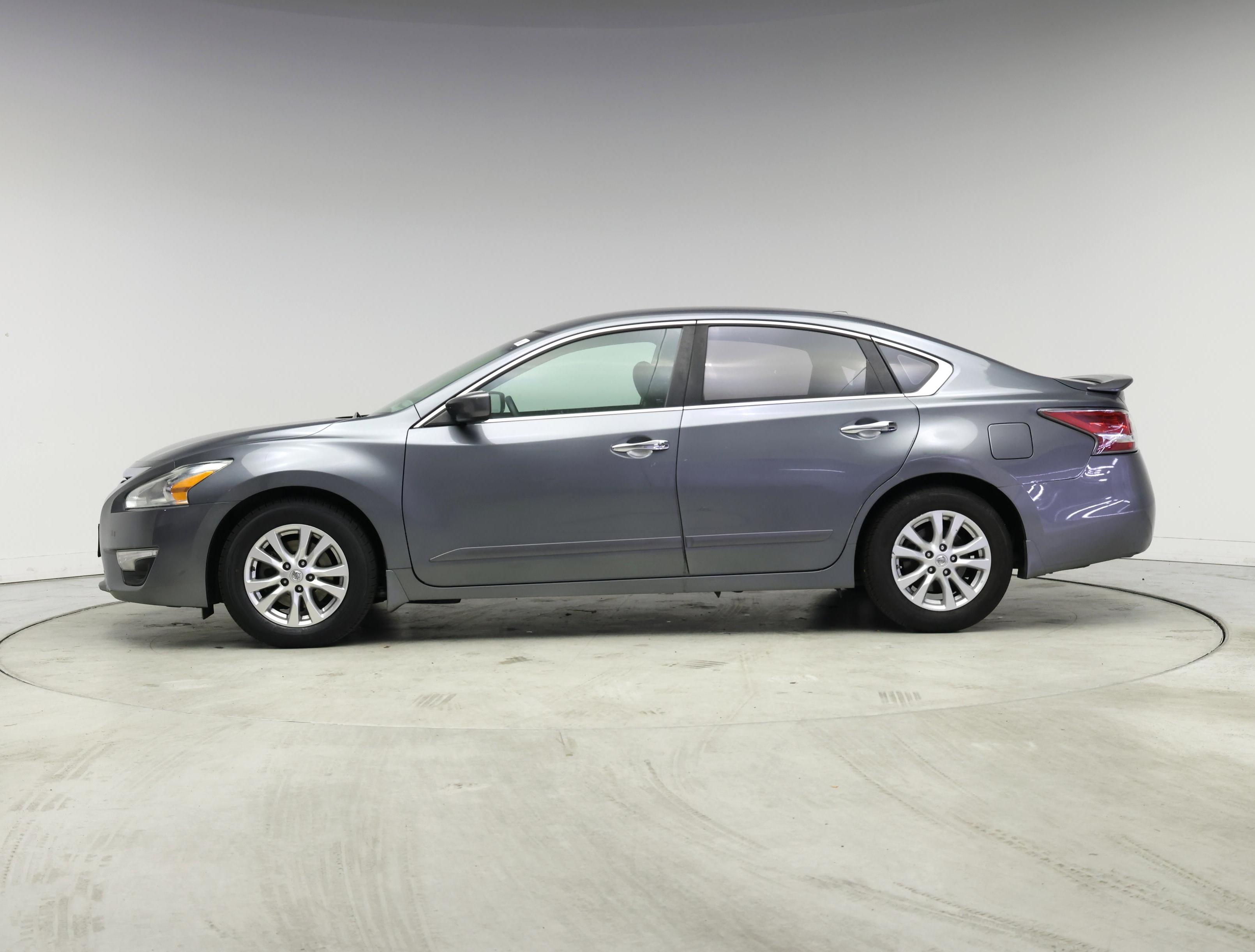 Thumbnail: 2014 Nissan Altima - 3