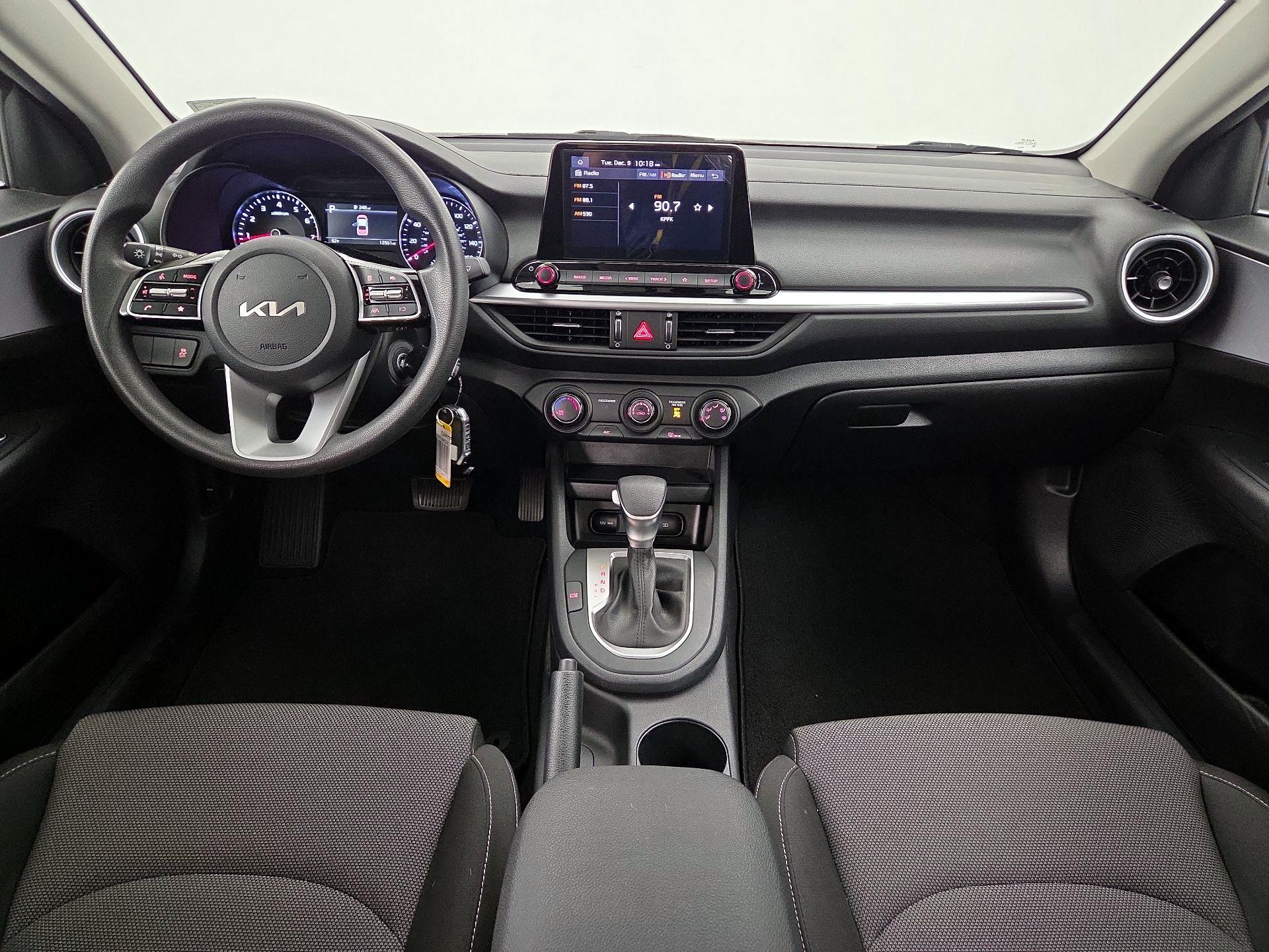 Thumbnail: 2024 Kia Forte - 9