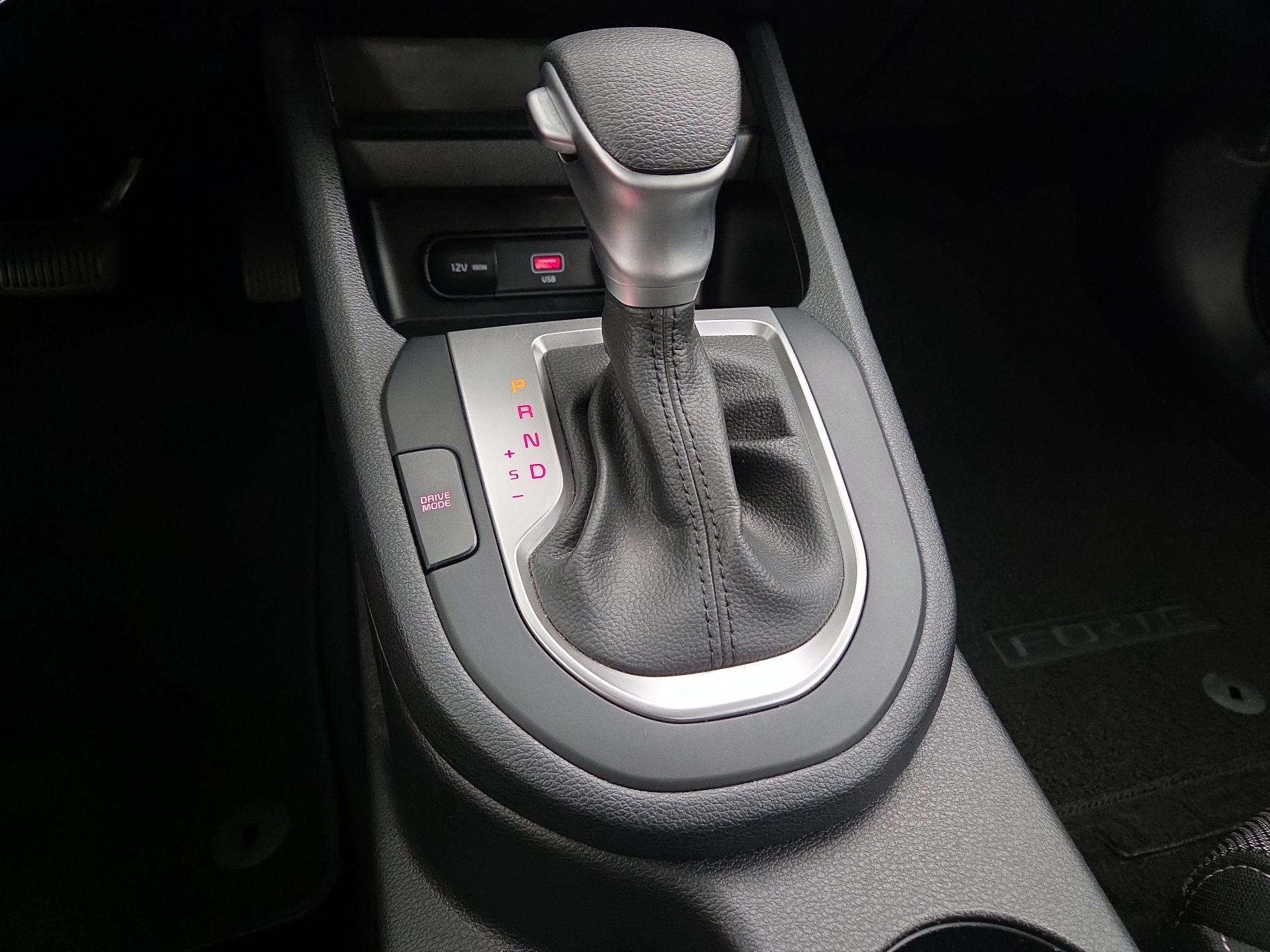 Thumbnail: 2024 Kia Forte - 17