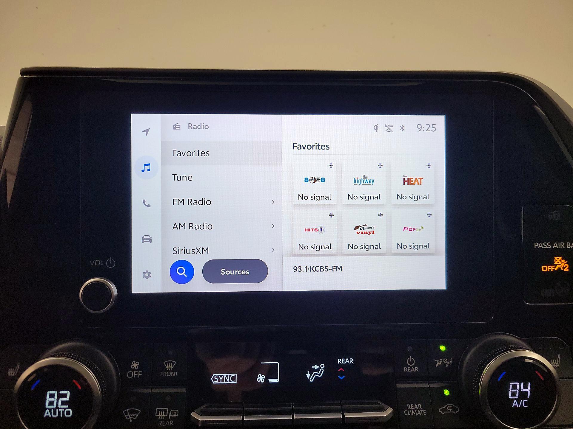 Thumbnail: 2023 Toyota Highlander - 15