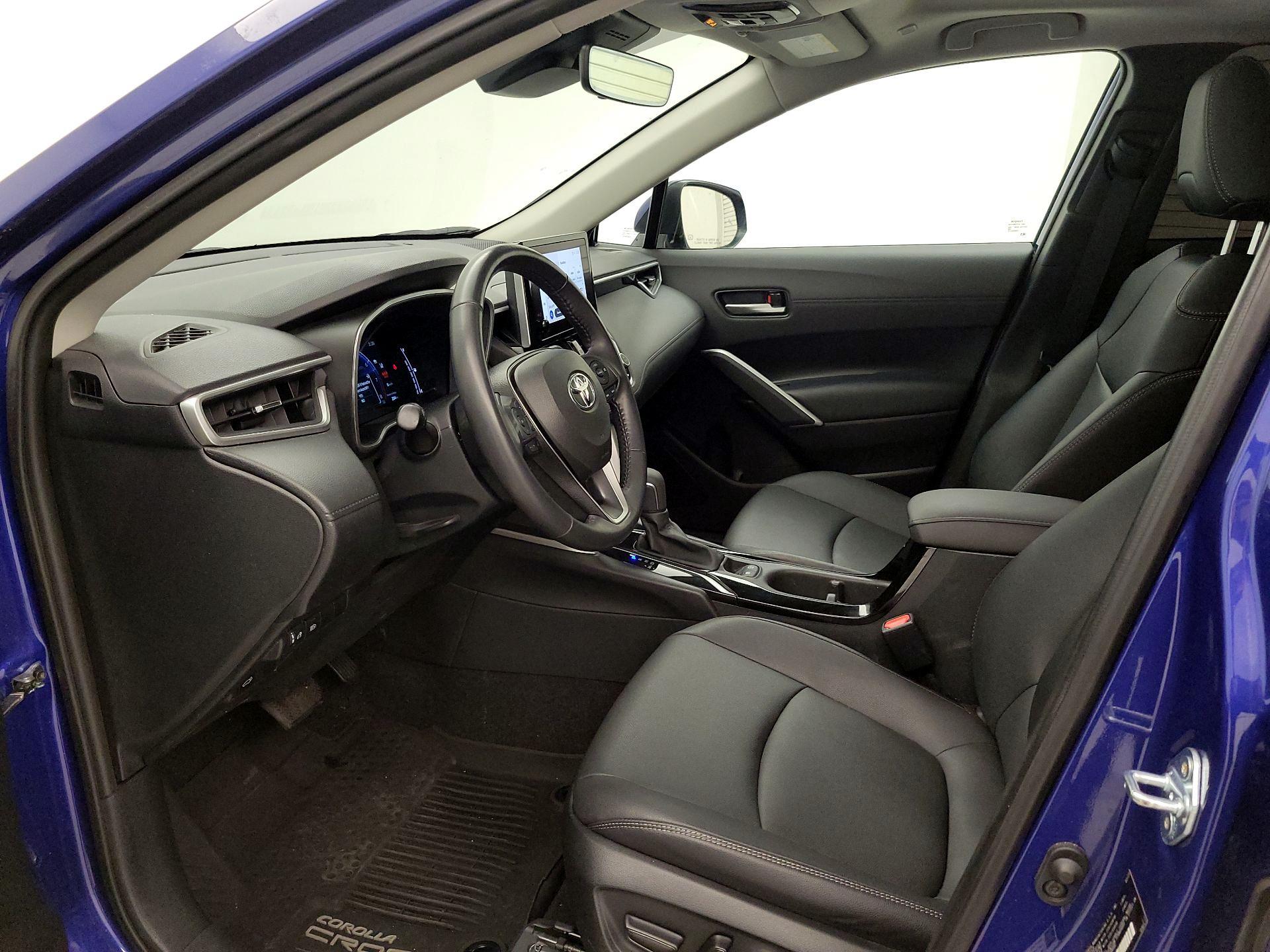 Thumbnail: 2023 Toyota Corolla Cross - 11