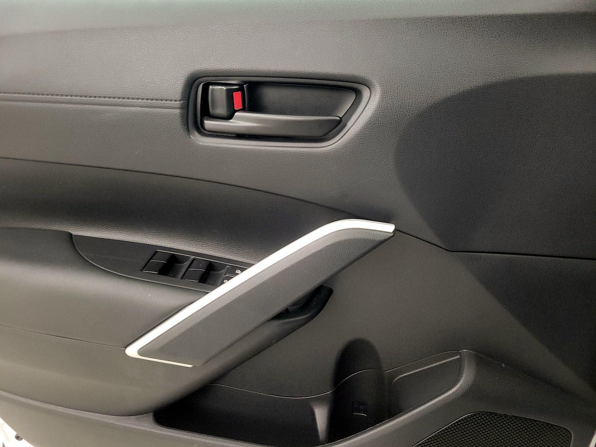 Thumbnail: 2025 Toyota Corolla Cross - 12