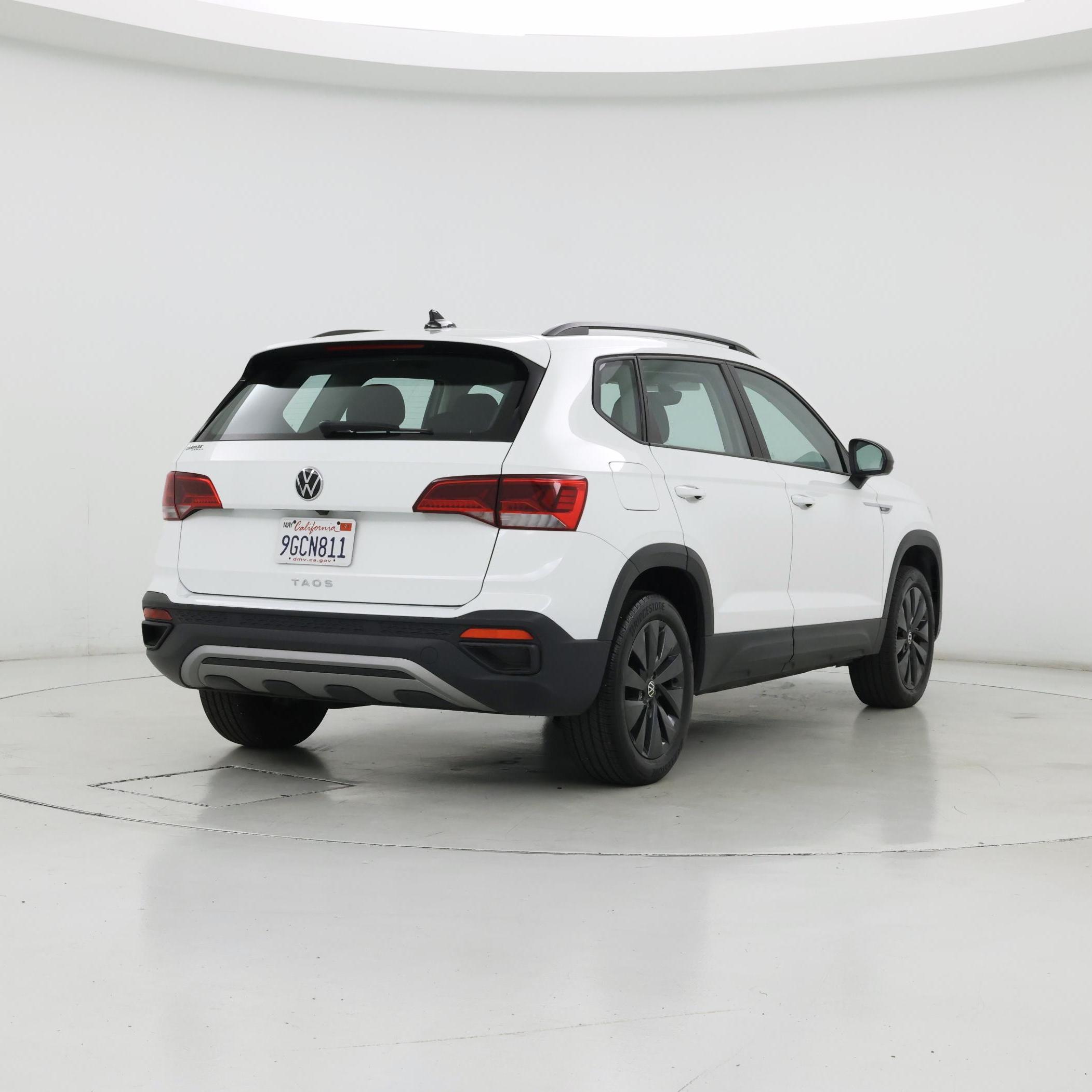 Thumbnail: 2023 Volkswagen Taos - 8