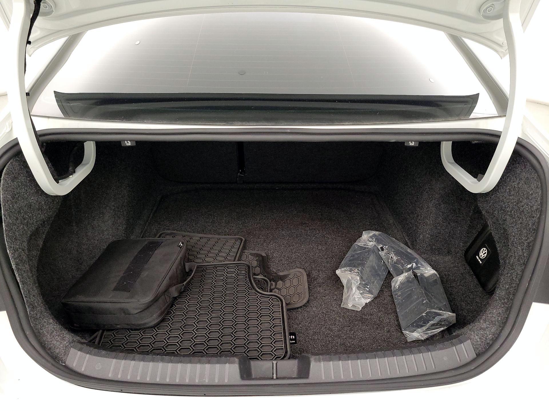 Thumbnail: 2021 Volkswagen Jetta - 20